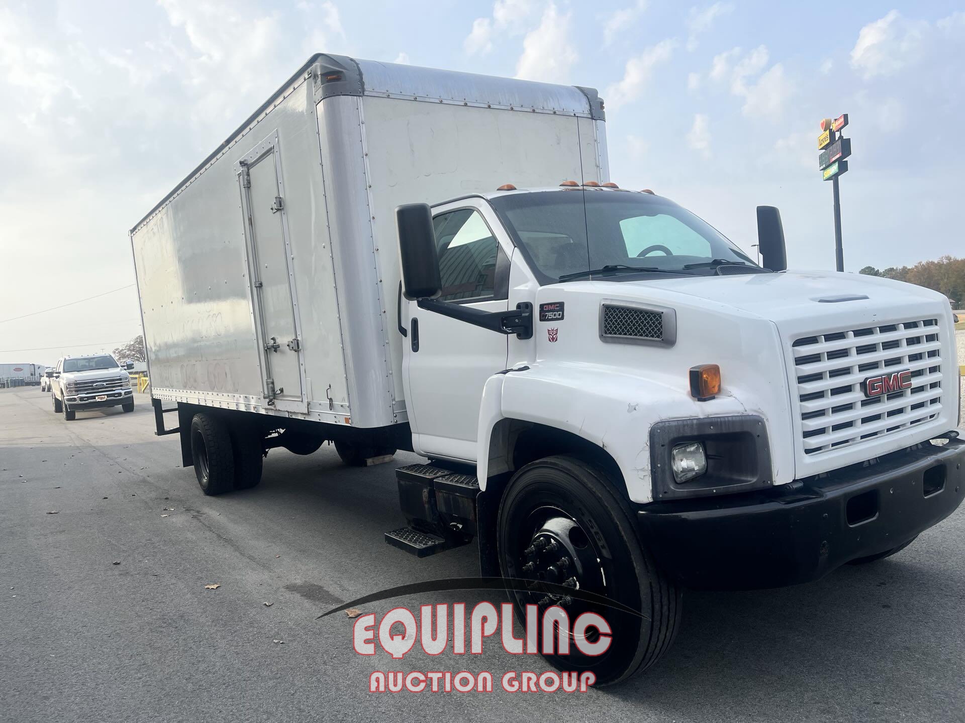 2005 GMC C7500 24FT BOX TRUCK (A58017)