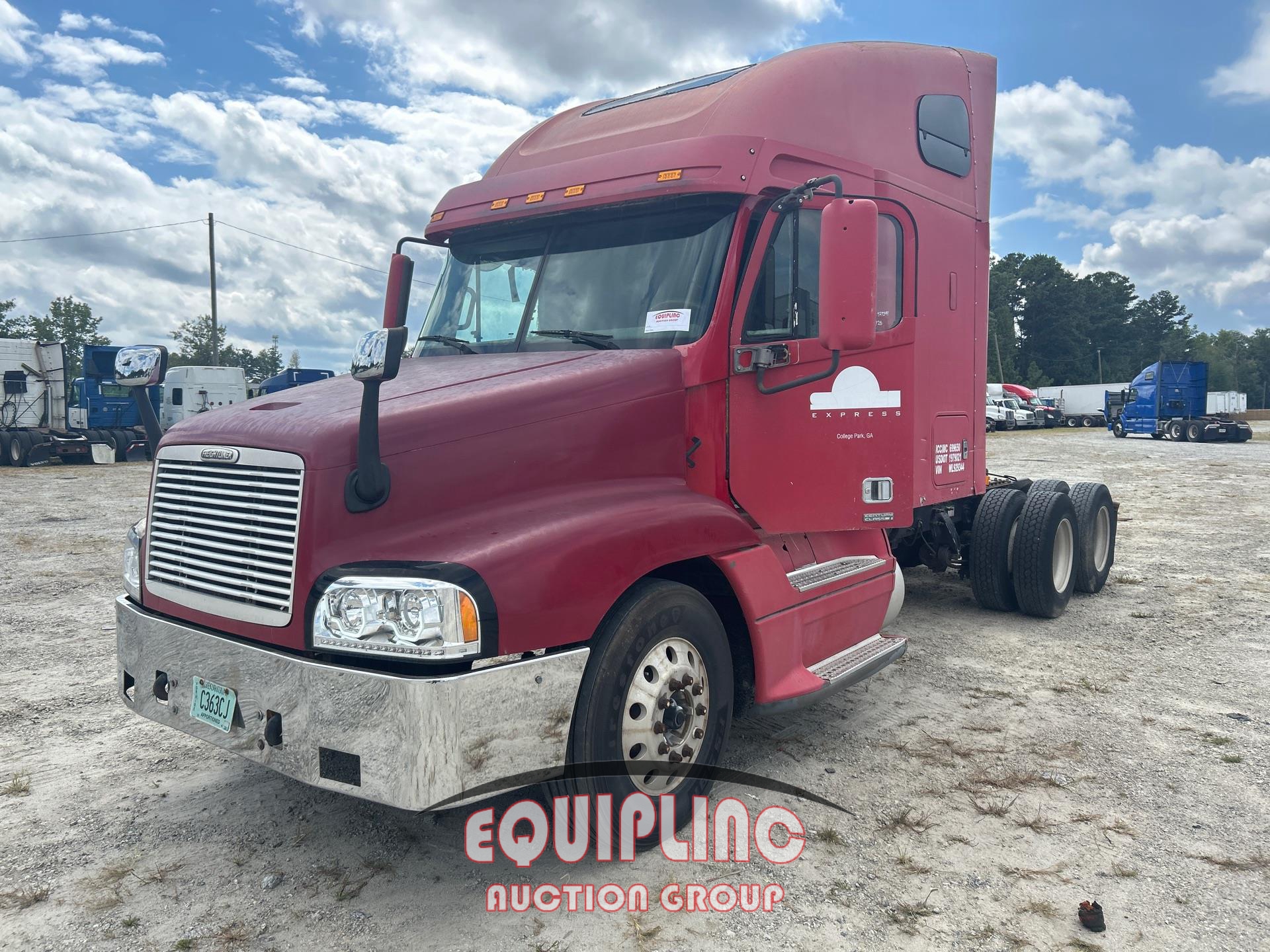 1998 FREIGHTLINER CST120 TANDEM AXLE SLEEPER TRUCK (A56129)