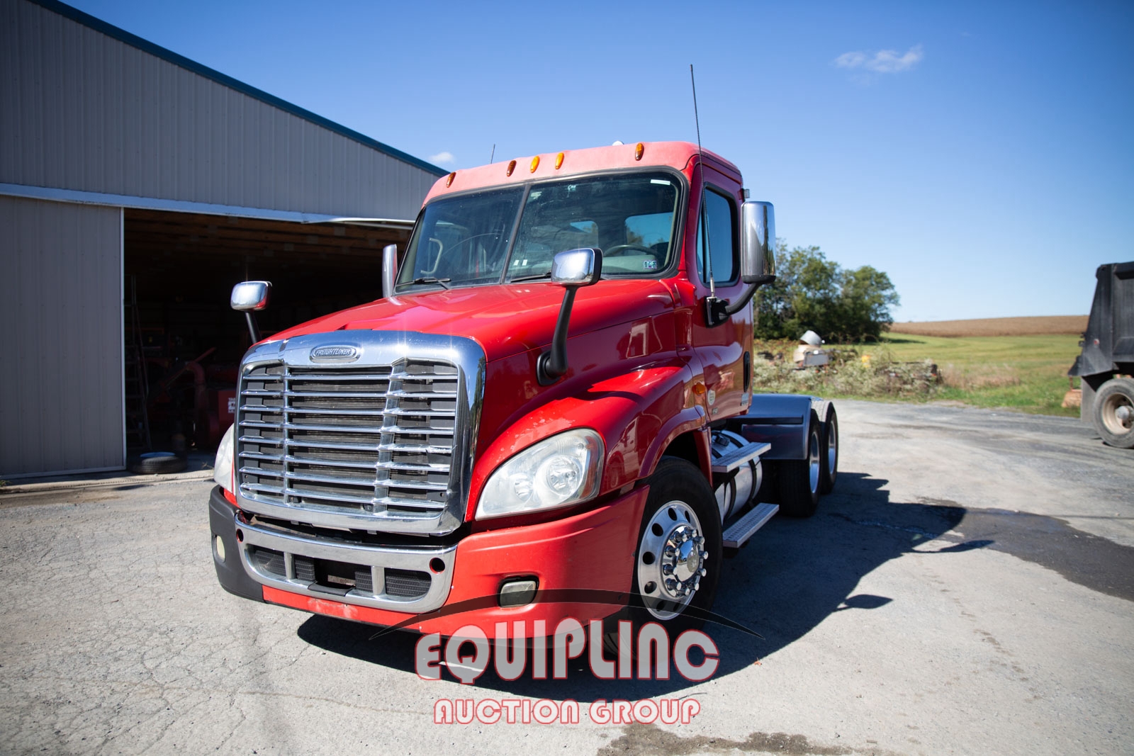 2011 FREIGHTLINER CASCADIA TANDEM AXLE DAY CAB (A59575)