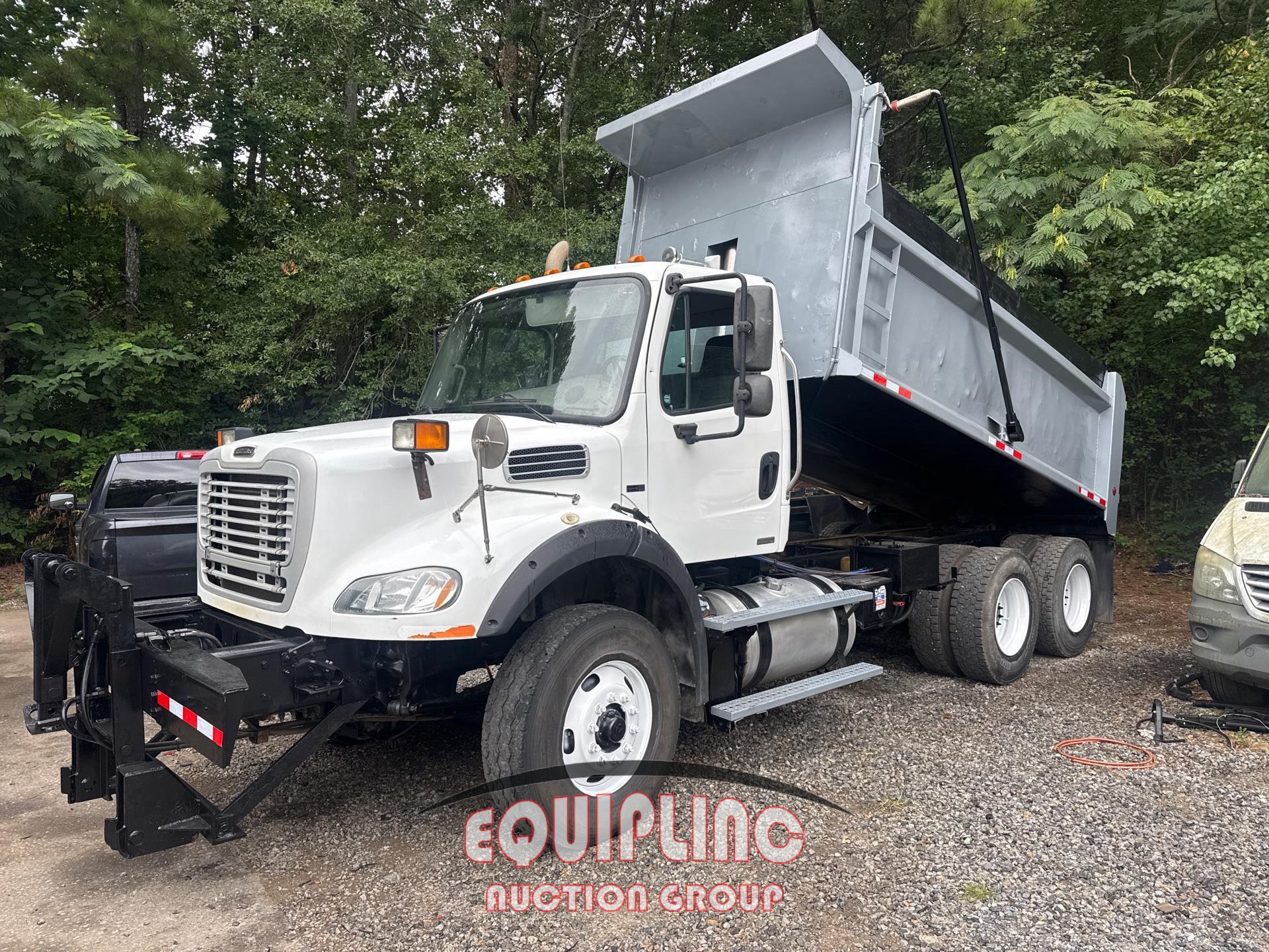 2012 FREIGHTLINER M2 TANDEM AXLE DUMP TRUCK WITH A SNOW PLOW (A51222)