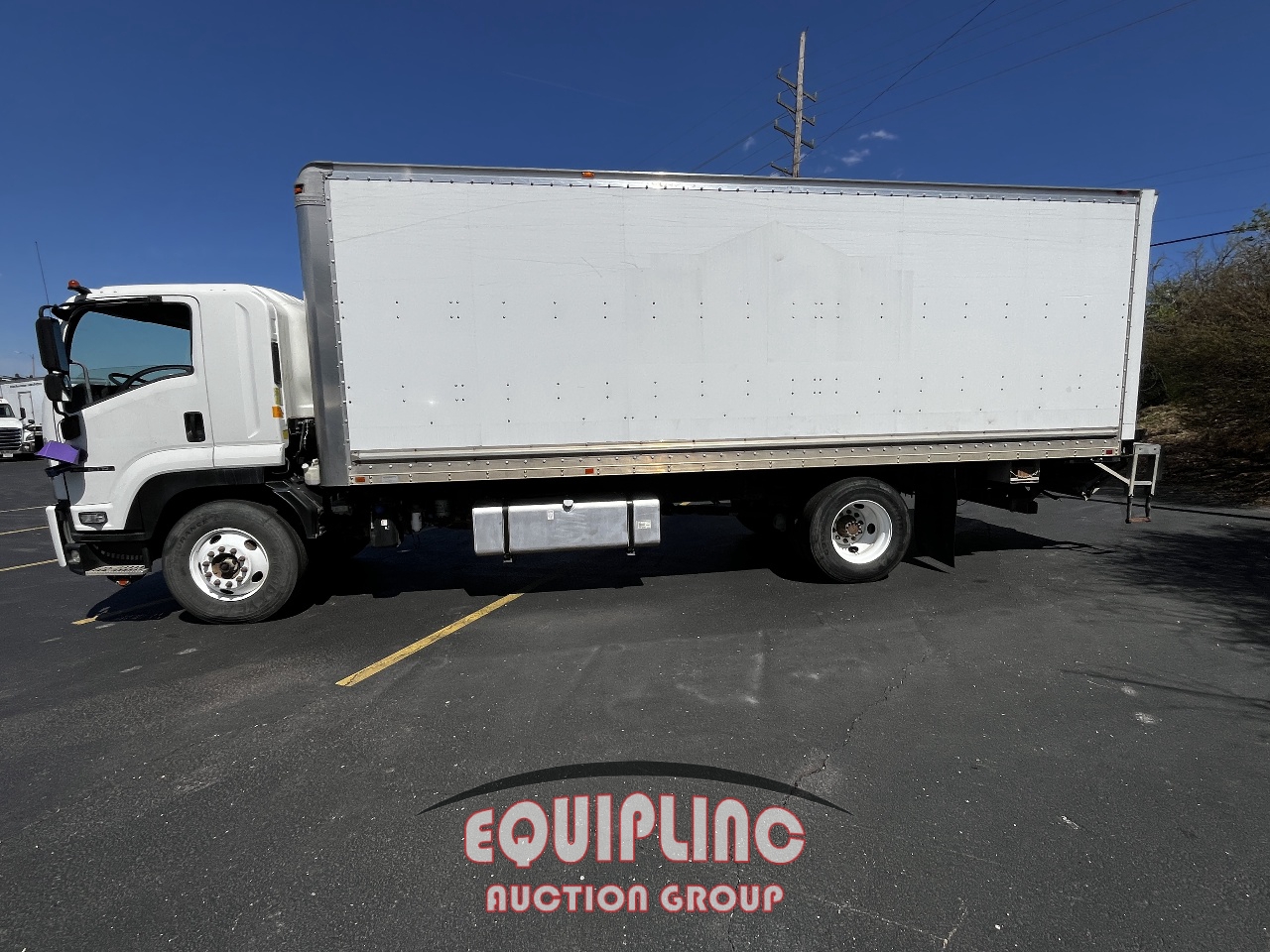 2018 ISUZU FTR 24FT BOX TRUCK (A45677)