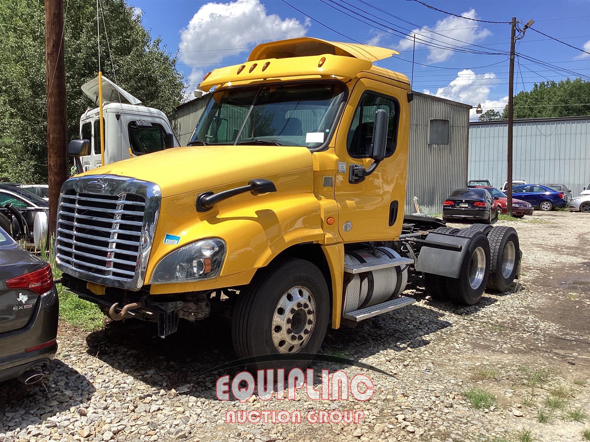 2015 FREIGHTLINER CASCADIA DAY CAB (A52577)