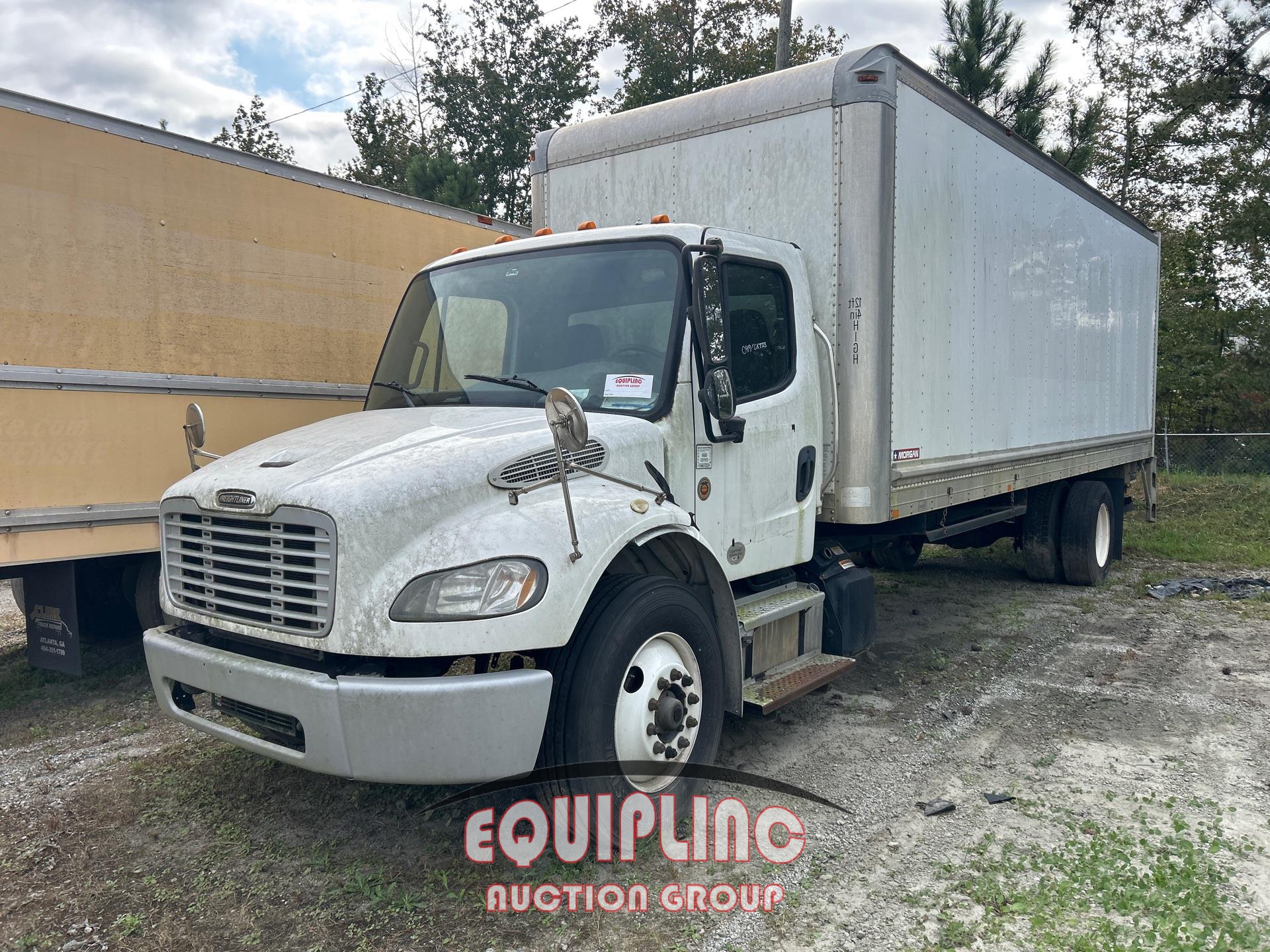 2015 FREIGHTLINER M2 24FT BOX TRUCK (A56138)