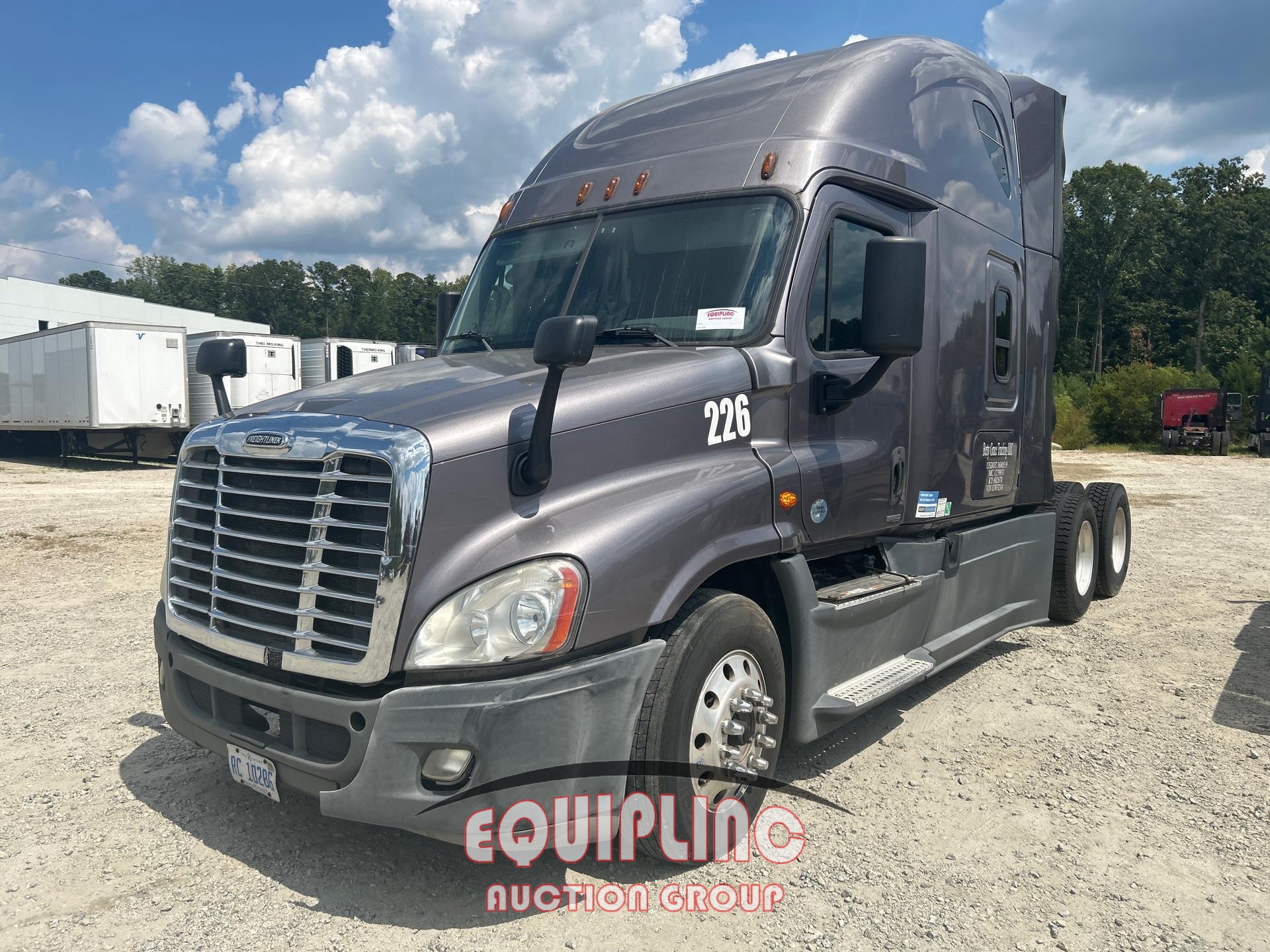 2016 FREIGHTLINER CASCADIA TANDEM AXLE SLEEPER TRUCK (A54313)