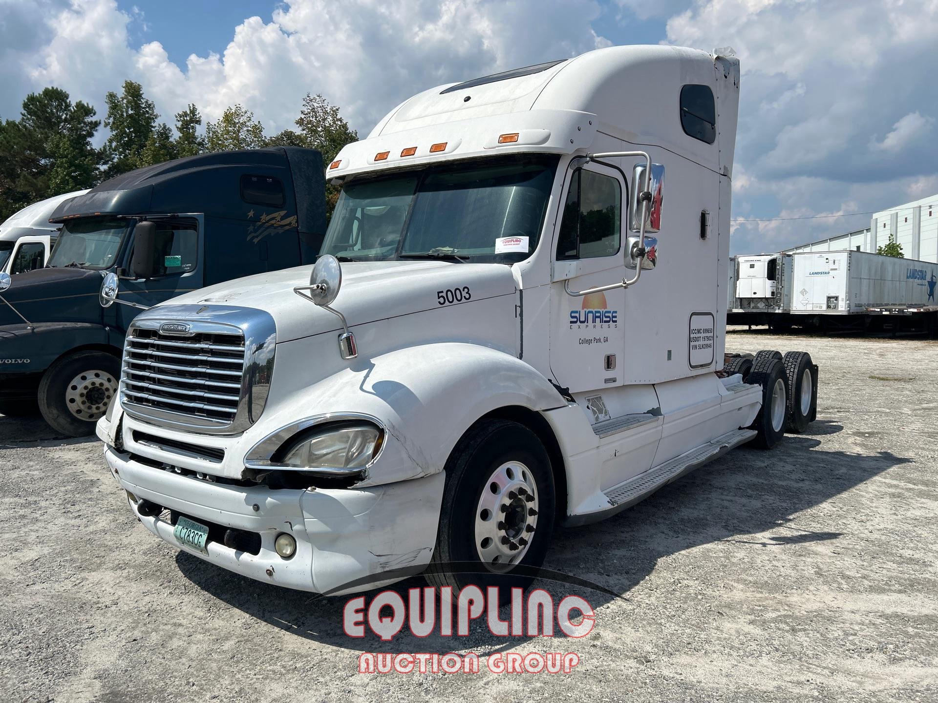 2005 FREIGHTLINER CL120 TANDEM AXLE SLEEPER TRUCK (A54313)