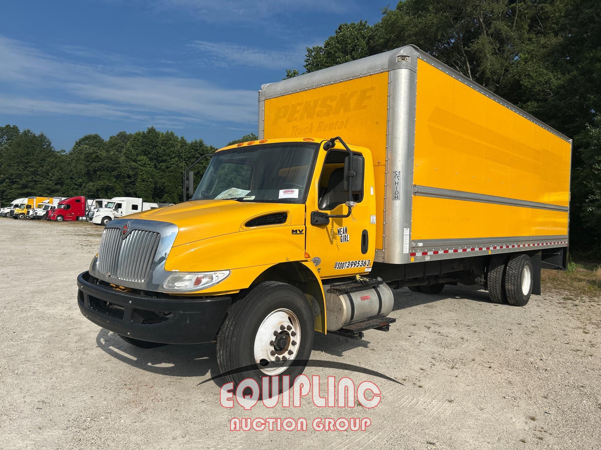 2020 INTERNATIONAL MV607 26FT NON CDL BOX TRUCK (A51222)