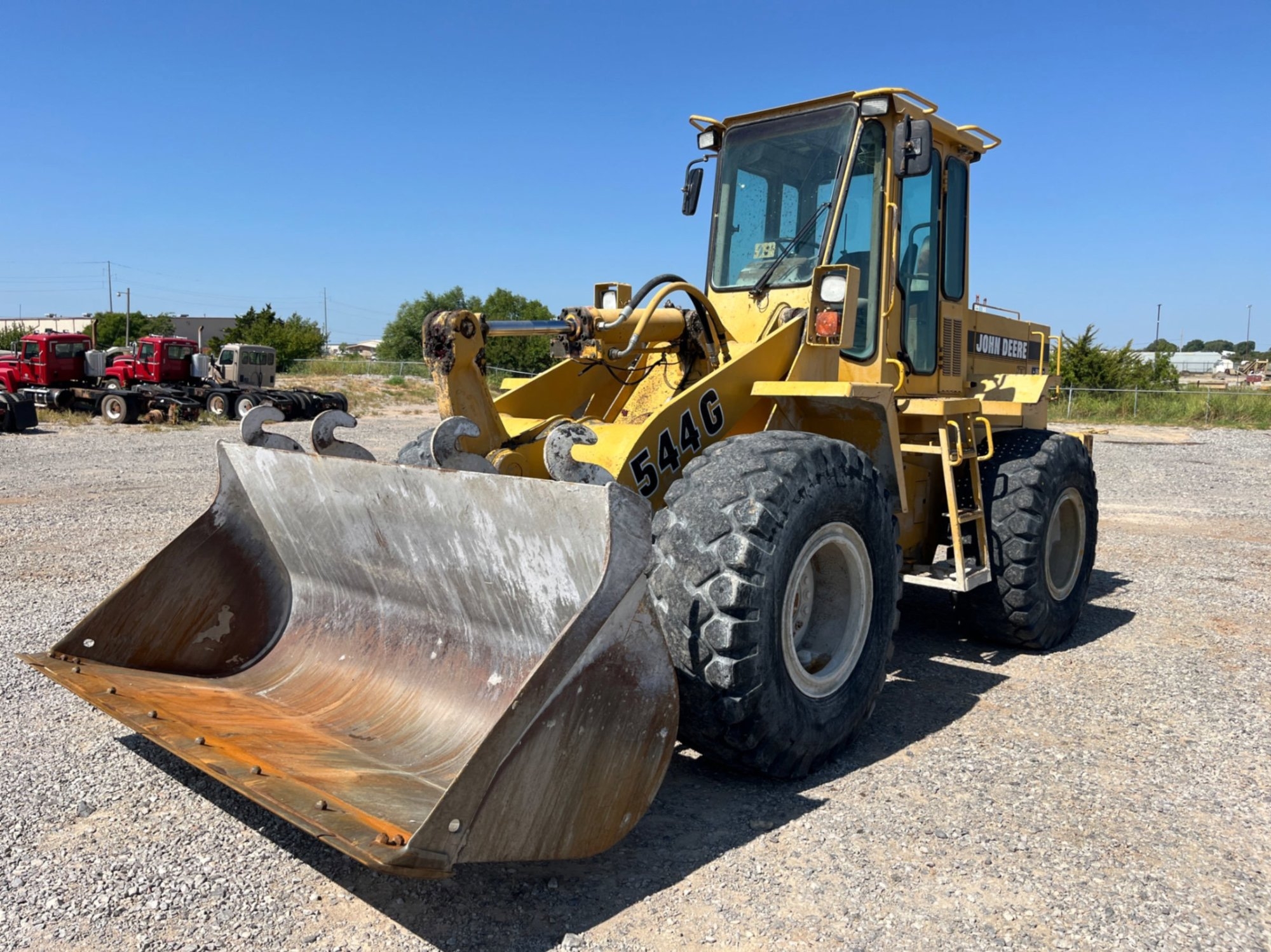 1997 JOHN DEERE 544G WHEEL LOADER (A52472)