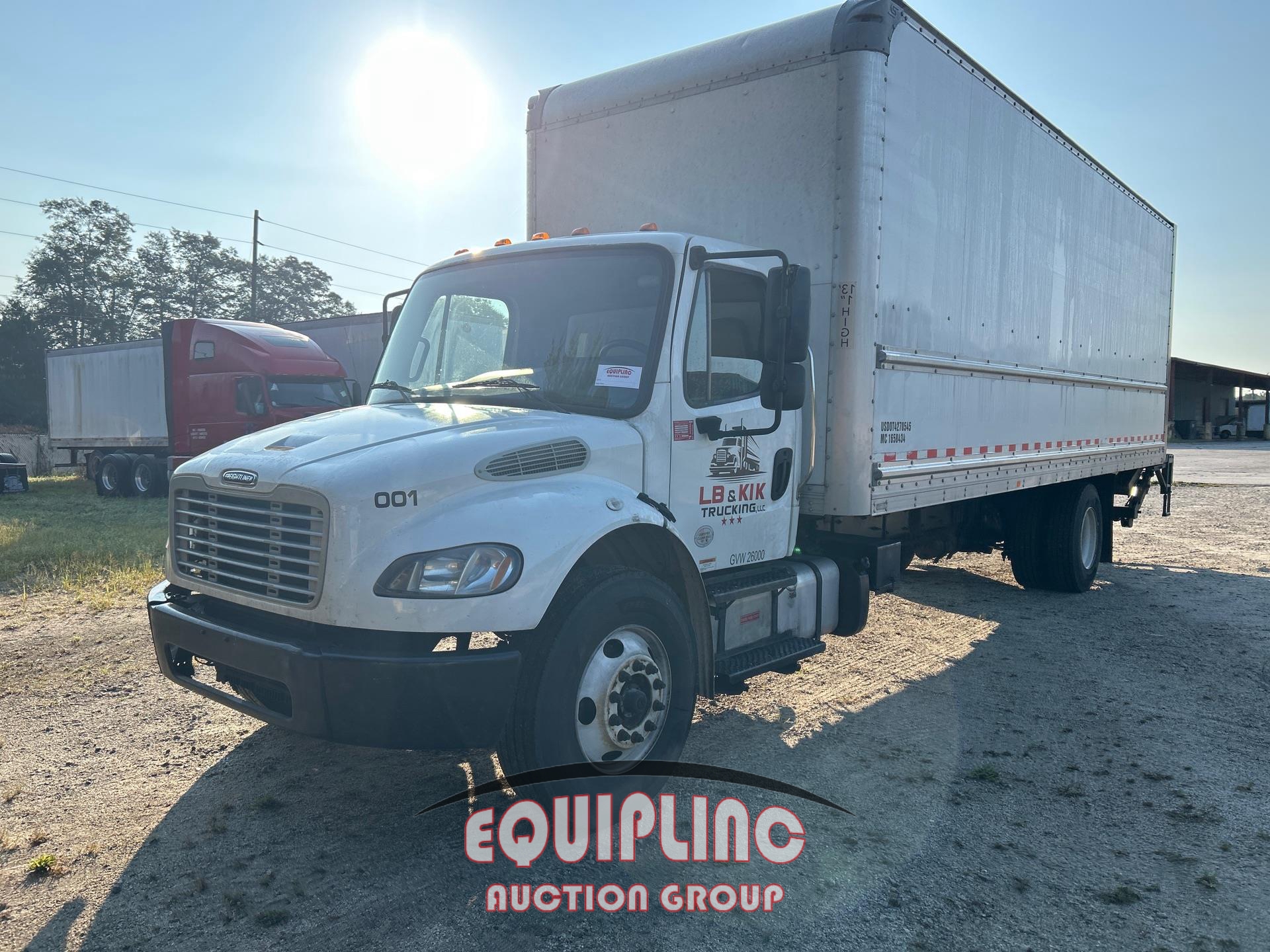 2019 FREIGHTLINER M2 26FT NON CDL BOX TRUCK (A53426)