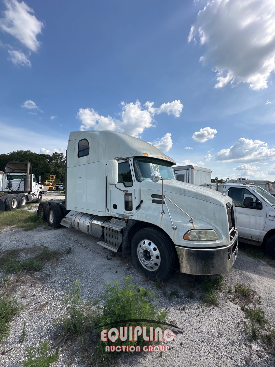2014 MACK CXU PINNACLE SLEEPER (A45676)