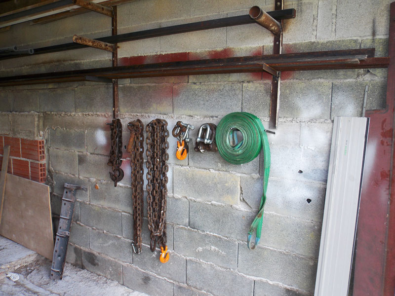 chain wall pegs.jpg