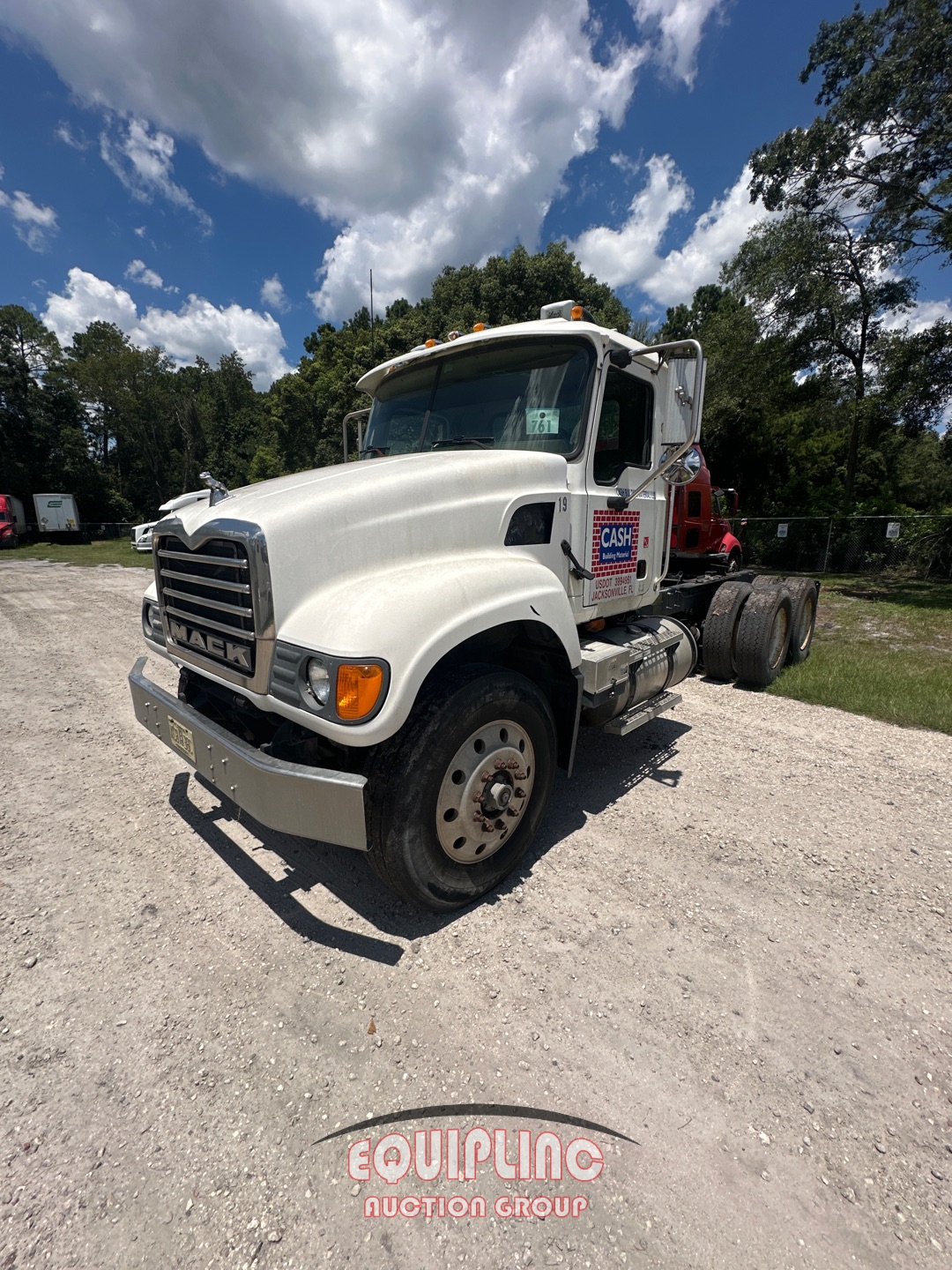 2005 MACK GRANITE GU713 DAY CAB (A51219)