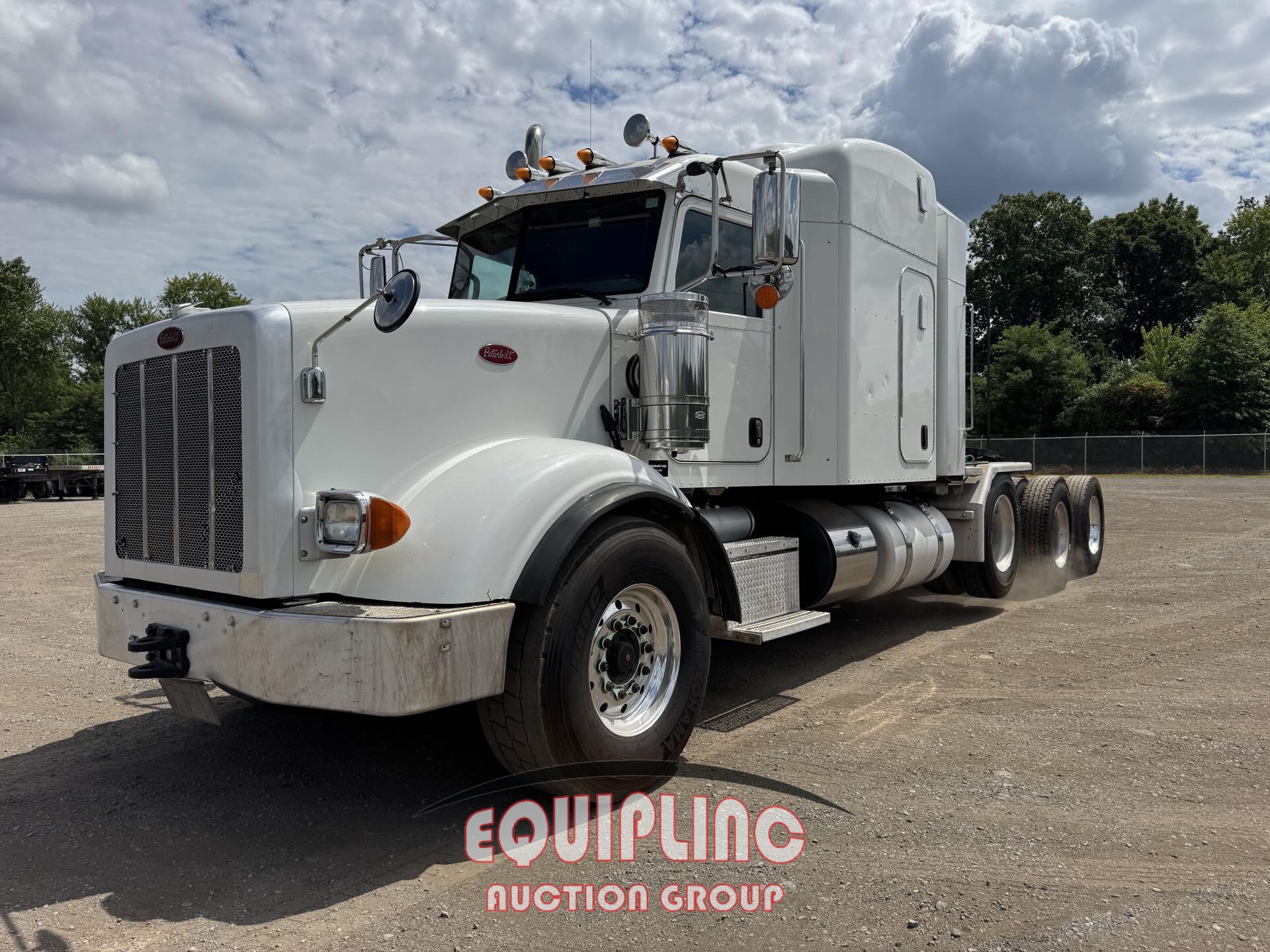 2015 PETERBILT 367 SLEEPER (A52576)