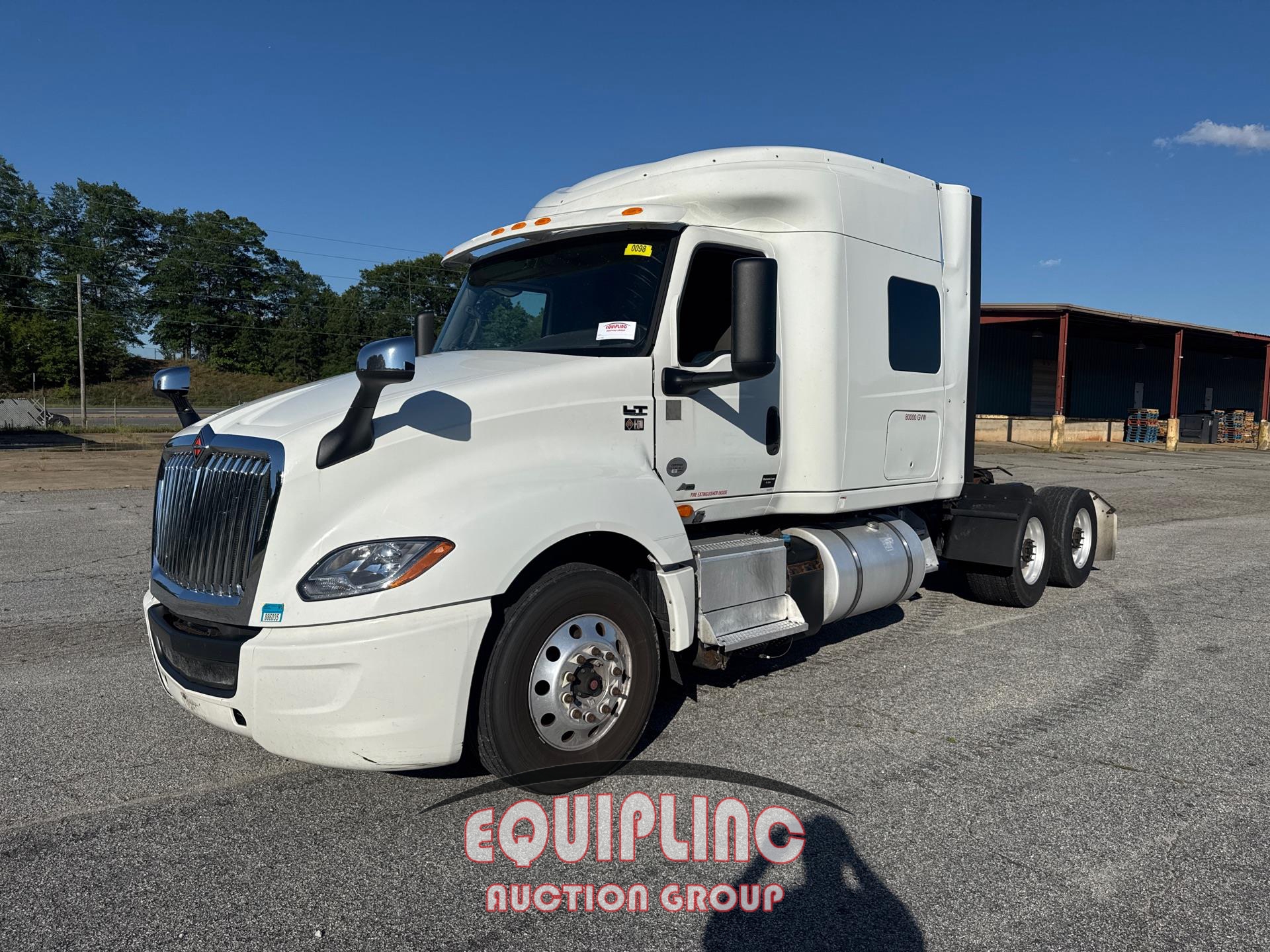 2019 INTERNATIONAL LT625 TANDEM AXLE MIDROOF SLEEPER (A45676)