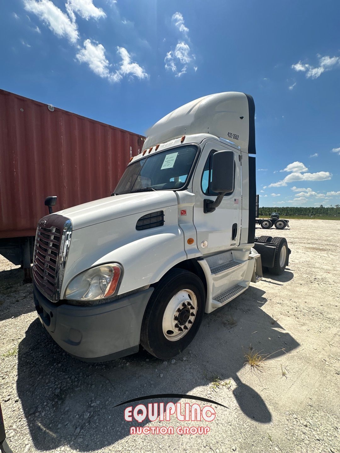 2014 FREIGHTLINER CASCADIA DAY CAB (A52577)