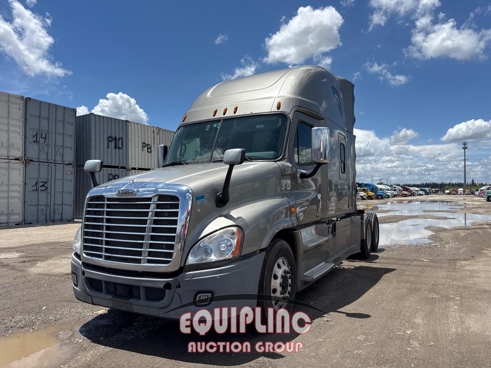 2016 FREIGHTLINER CASCADIA SLEEPER (A58018)