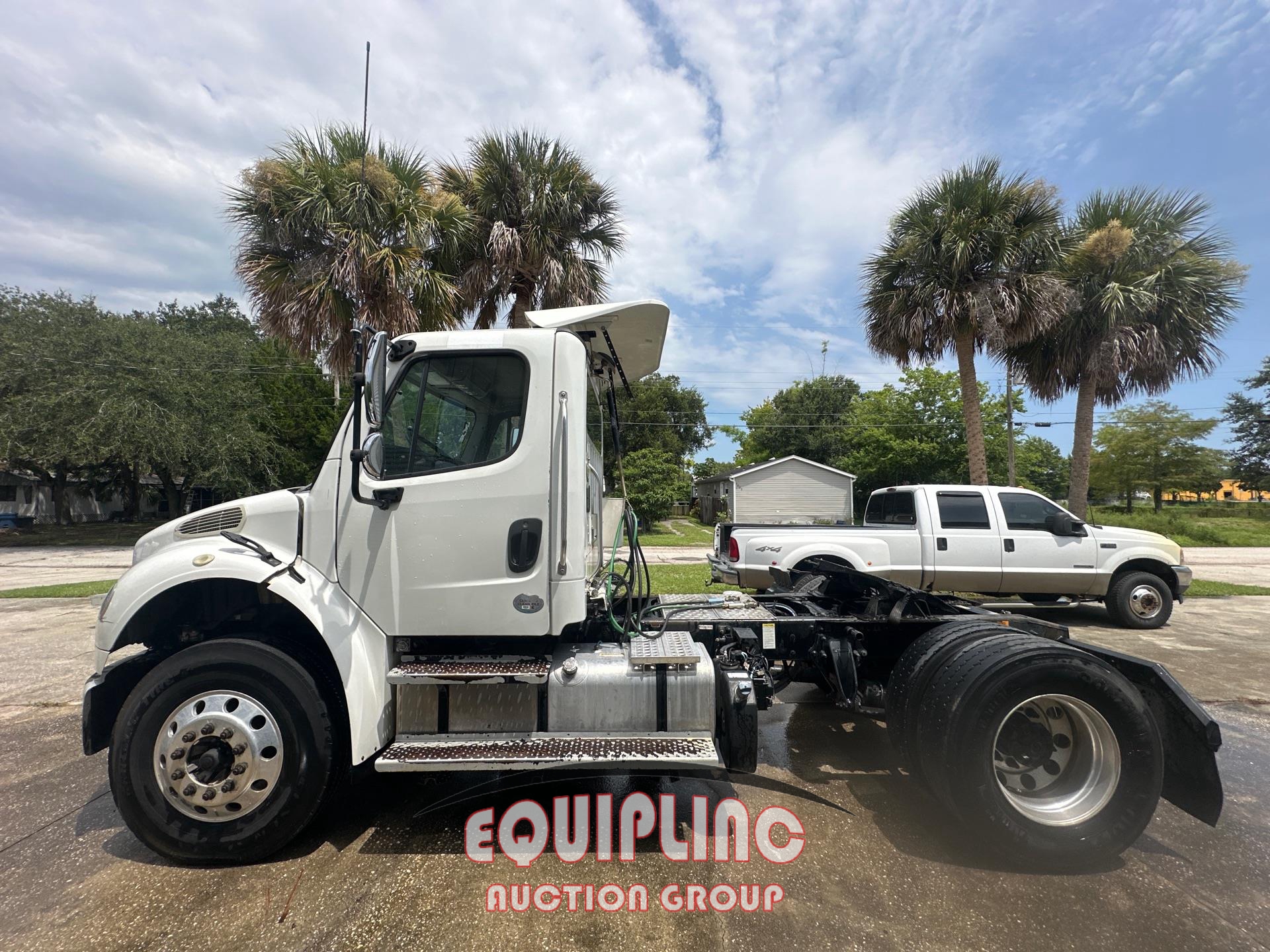 2014 FREIGHTLINER M2 DAY CAB (A51222)
