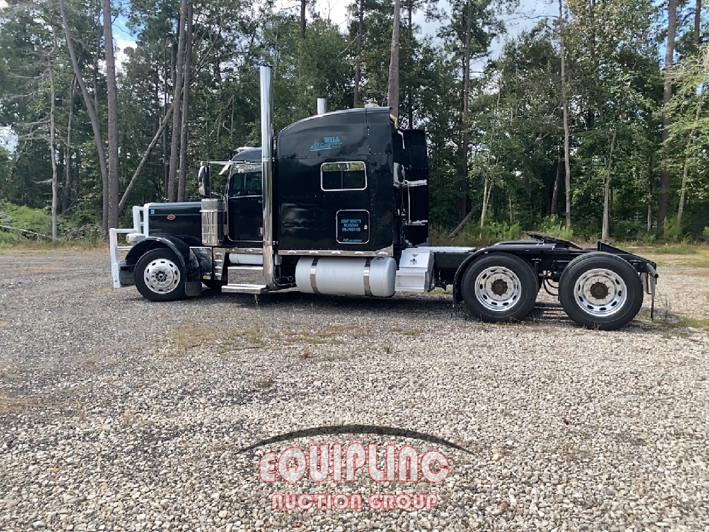 2007 PETERBILT 379 TANDEM AXLE SLEEPER TRUCK (A53426)