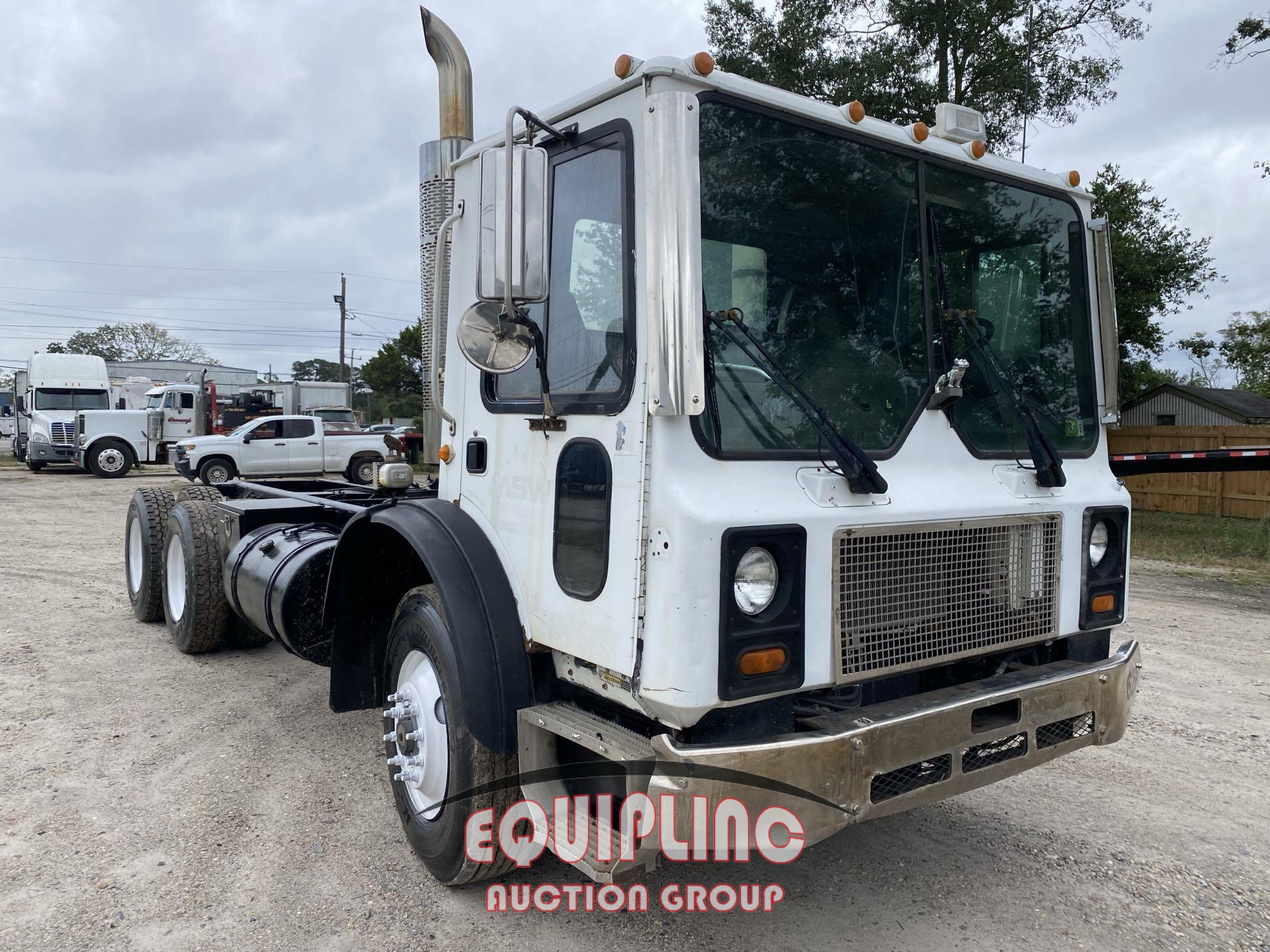 2006 MACK MR (A54607)