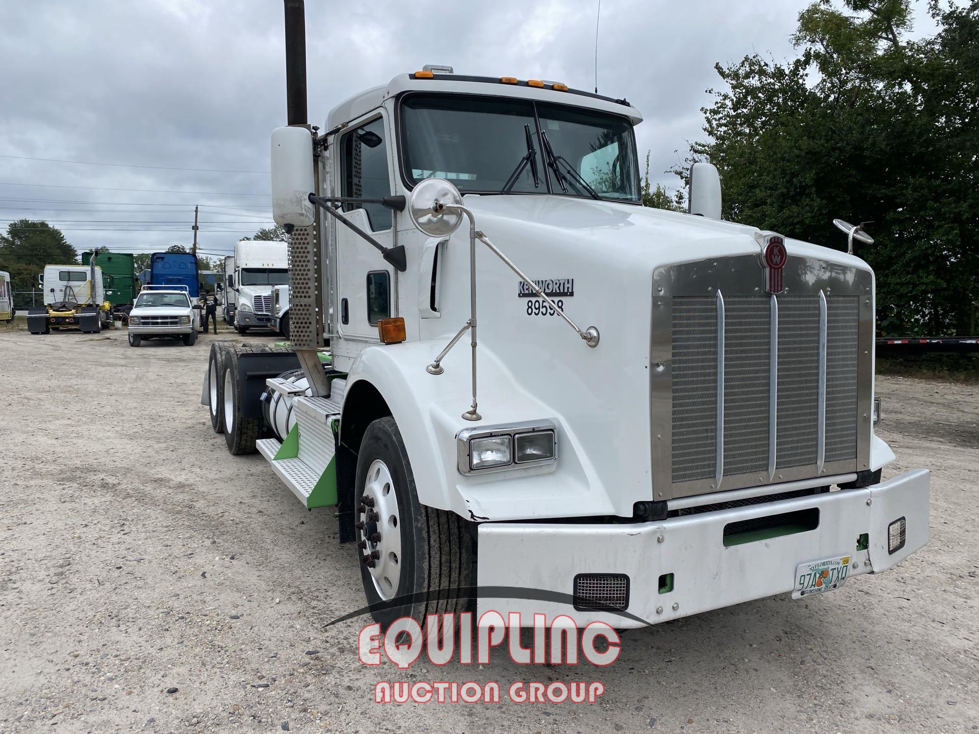 2012 KENWORTH T8 DAY CAB (A54607)