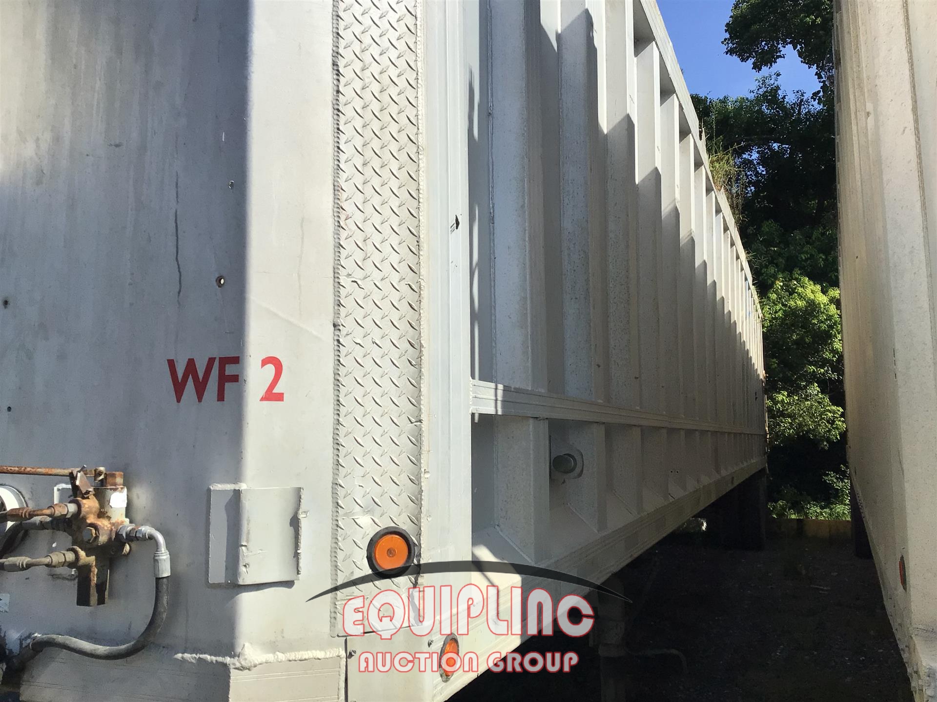 2004 TRAVIS 48' WALKING FLOOR REFUSE TRAILER (A53426)
