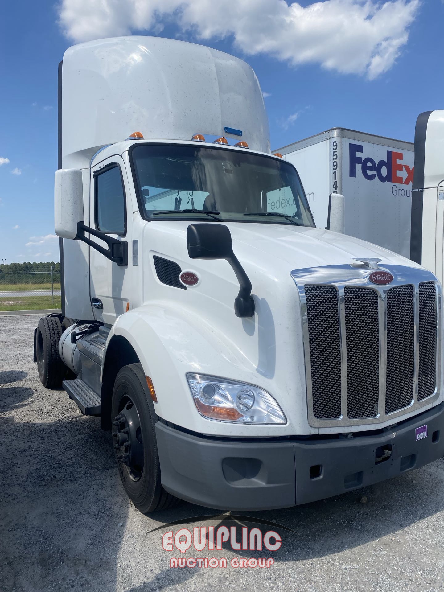 2022 PETERBILT 579 DAY CAB (A53426)