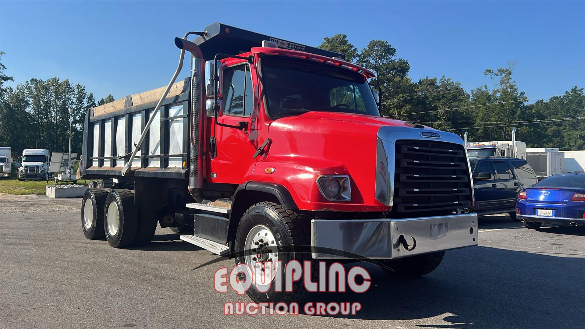 2017 FREIGHTLINER TANDEM AXLE DUMP TRUCK (A54607)