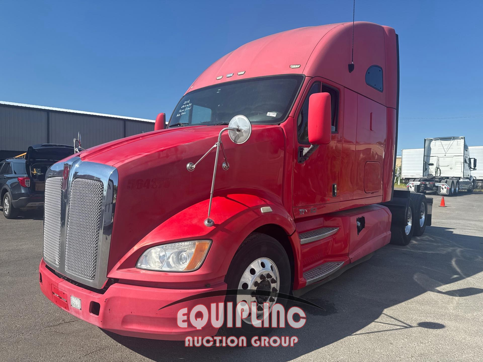 2012 KENWORTH T 7 DOUBLE BUNK SLEEPER (A52576)