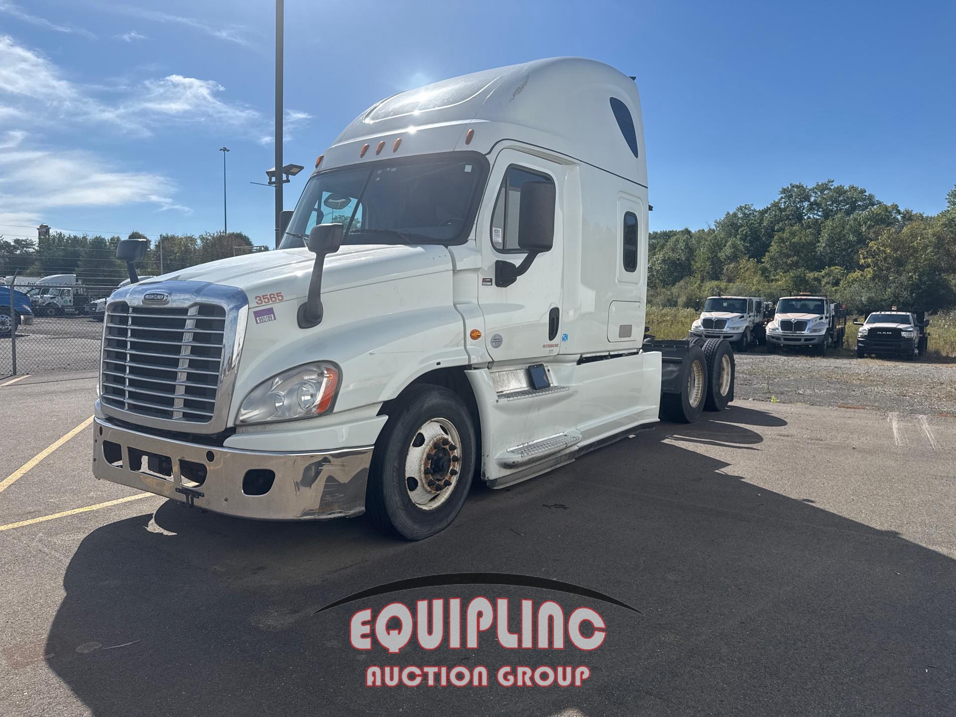 2019 FREIGHTLINER CASCADIA SLEEPER (A54607)