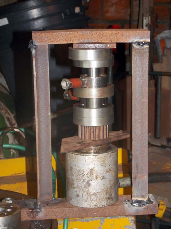 Crankshaft under pressure.jpg