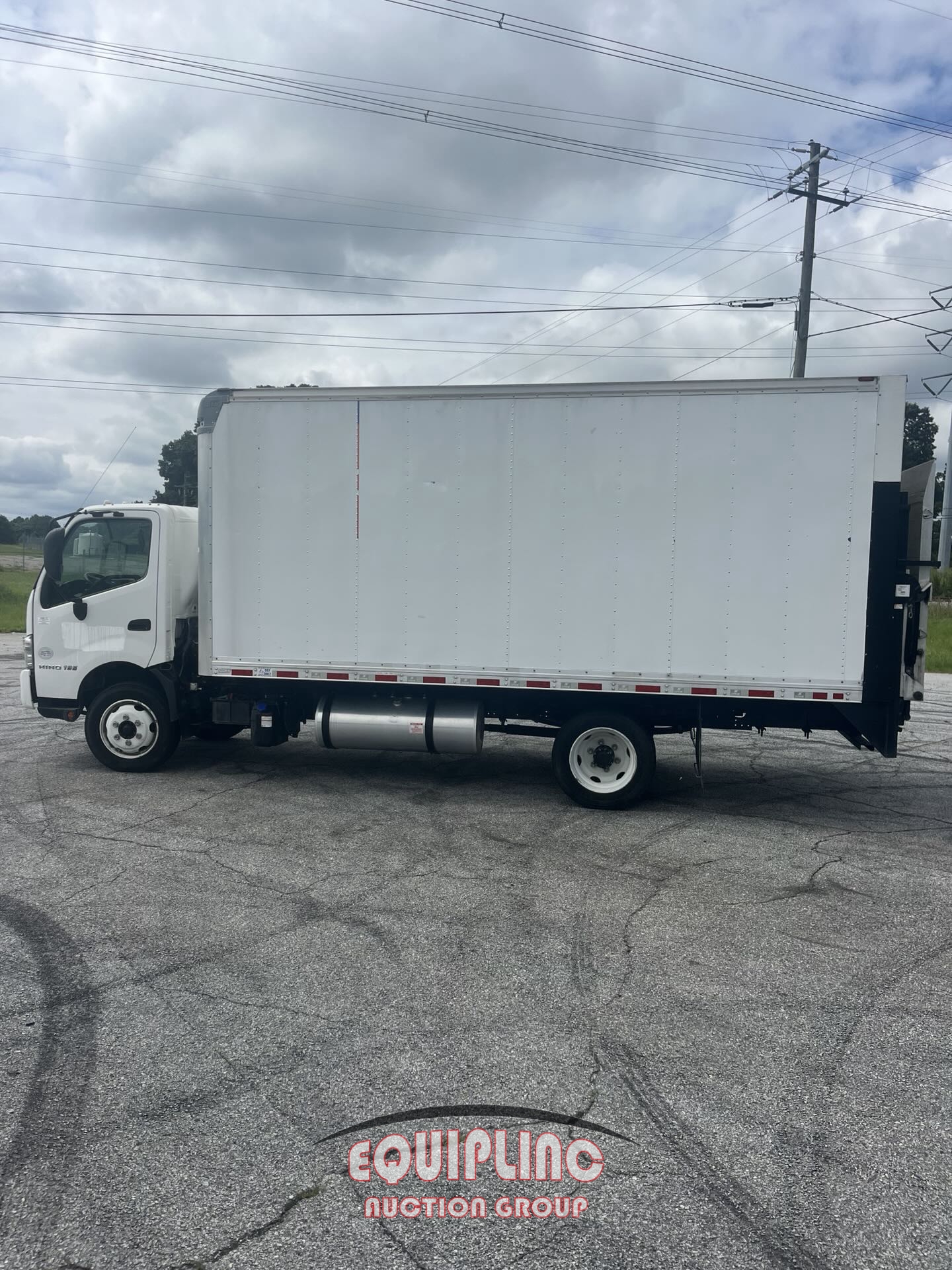 2018 HINO 195 16FT BOX TRUCK (A53426)