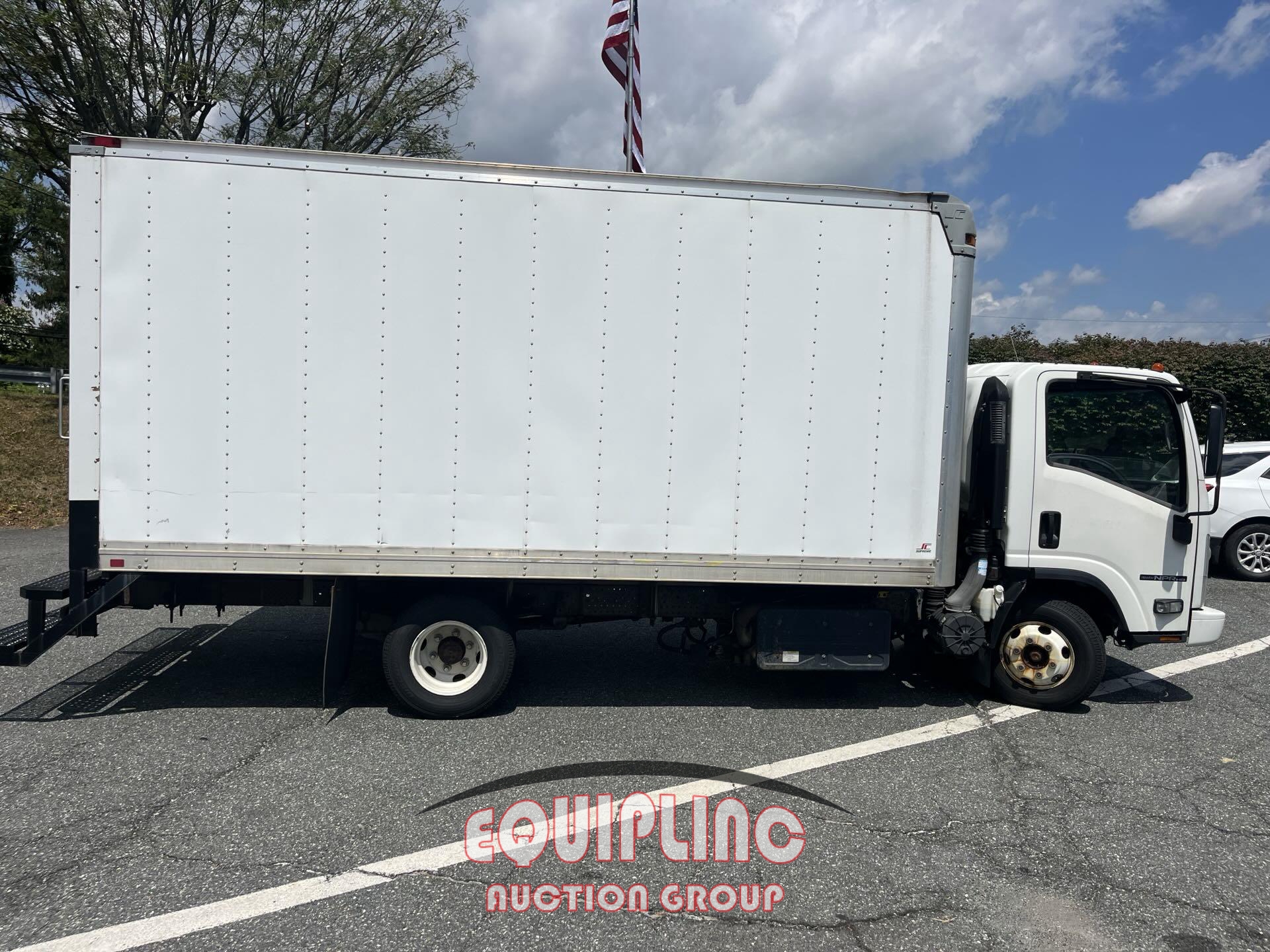 2015 ISUZU NPR 16FT BOX TRUCK (A52141)