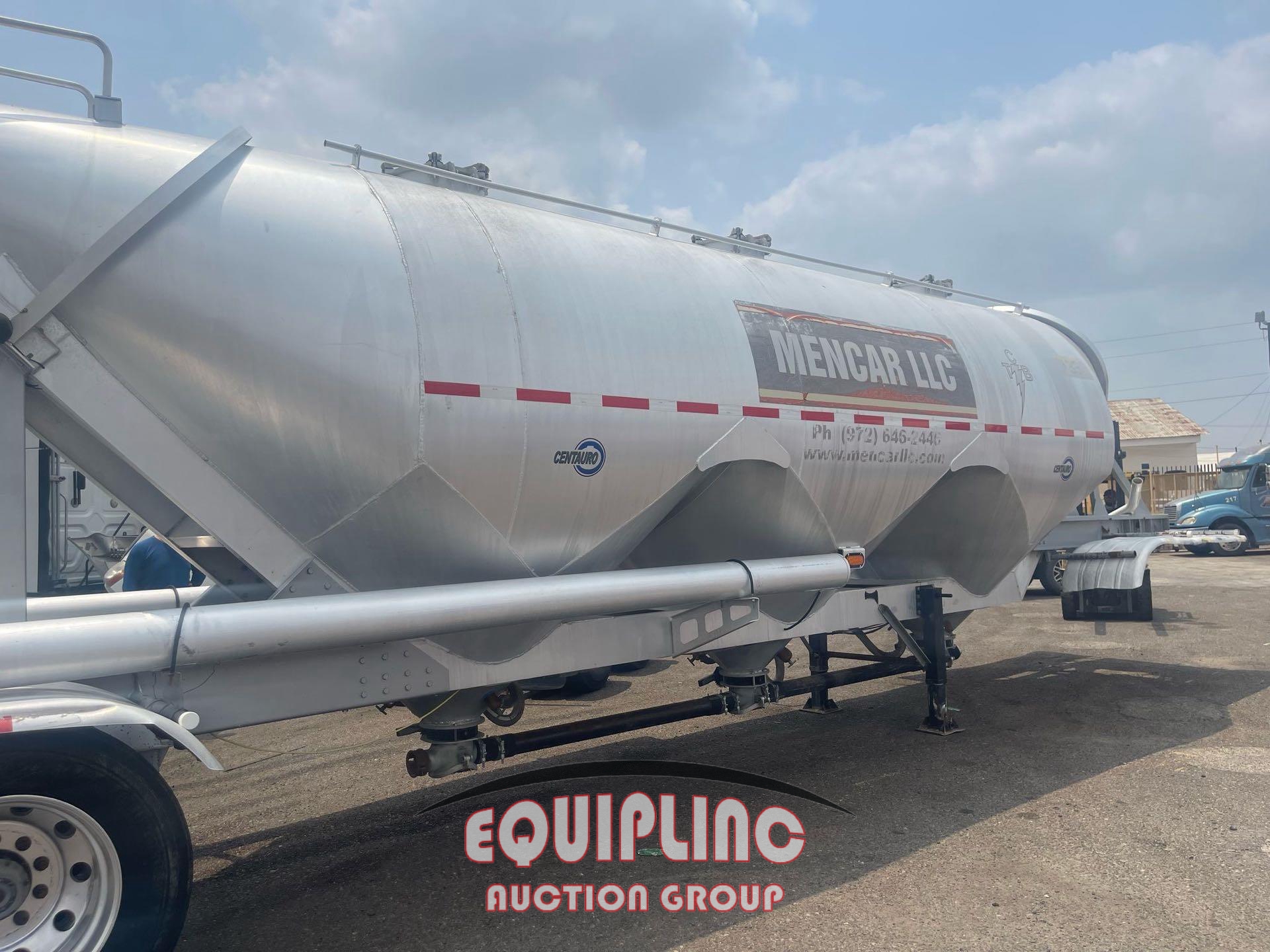 2017 CENTAURO TANDEM AXLE DRY BULK TRAILER (A45678)