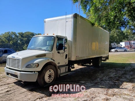 2012 FREIGHTLINER M2 26FT NON CDL BOX TRUCK (A57880)