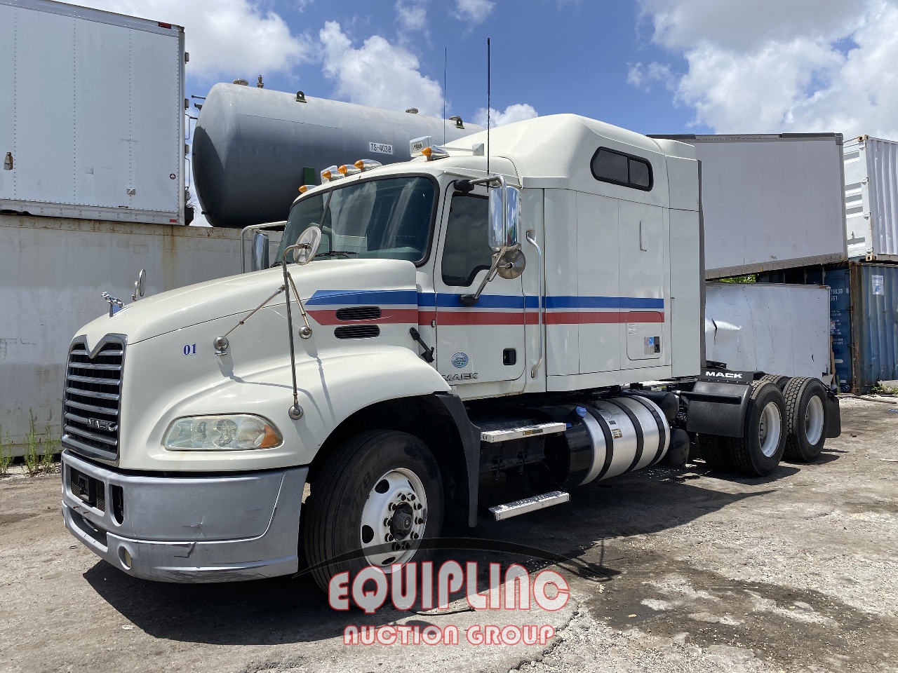 2016 MACK CXU613 SLEEPER (A50046)