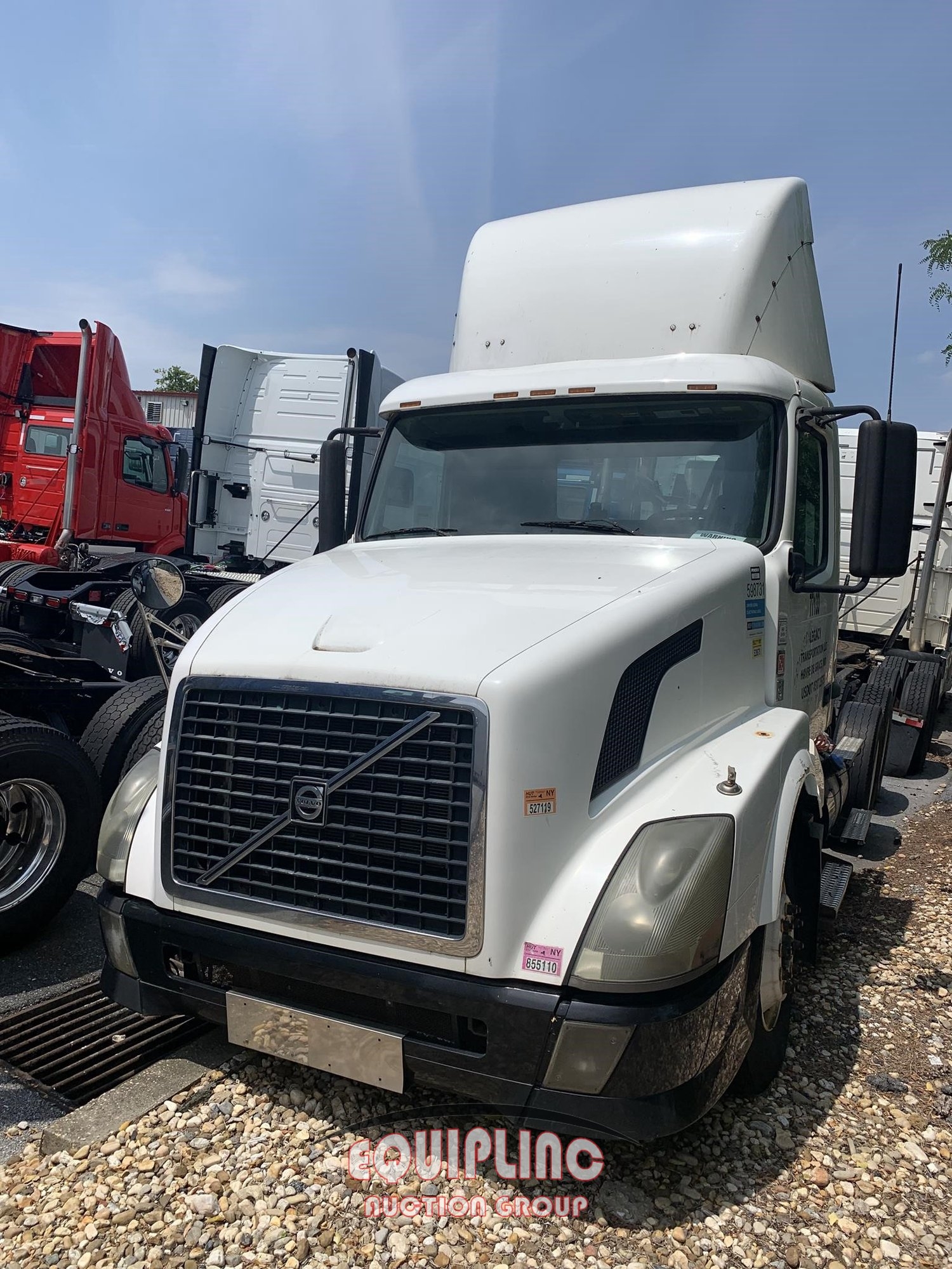 2011 VOLVO VNL VNL64T300 DAY CAB (A43003)