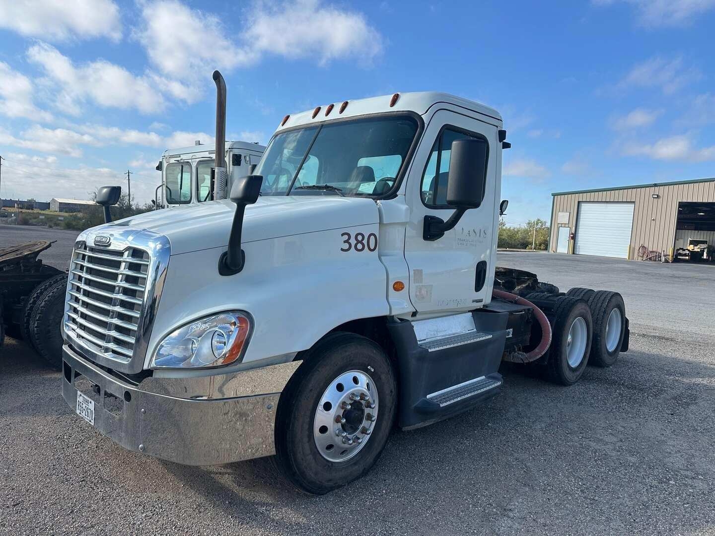 2016 FREIGHTLINER  CASCADIA (INOPERABLE) (A58214)