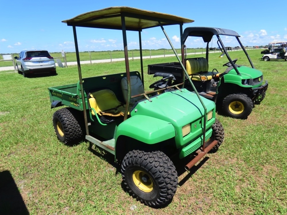2000 John Deere 4x2 Gator (A50121)