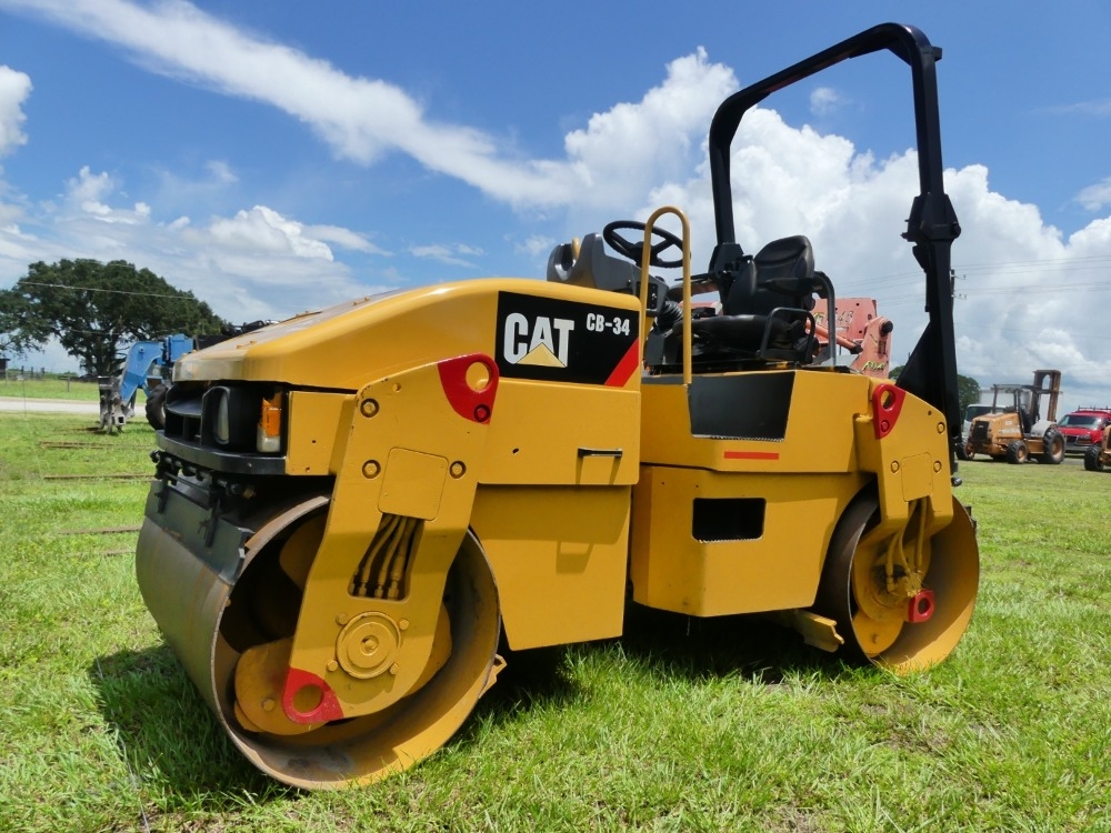 Caterpillar CB-34 (A50120)
