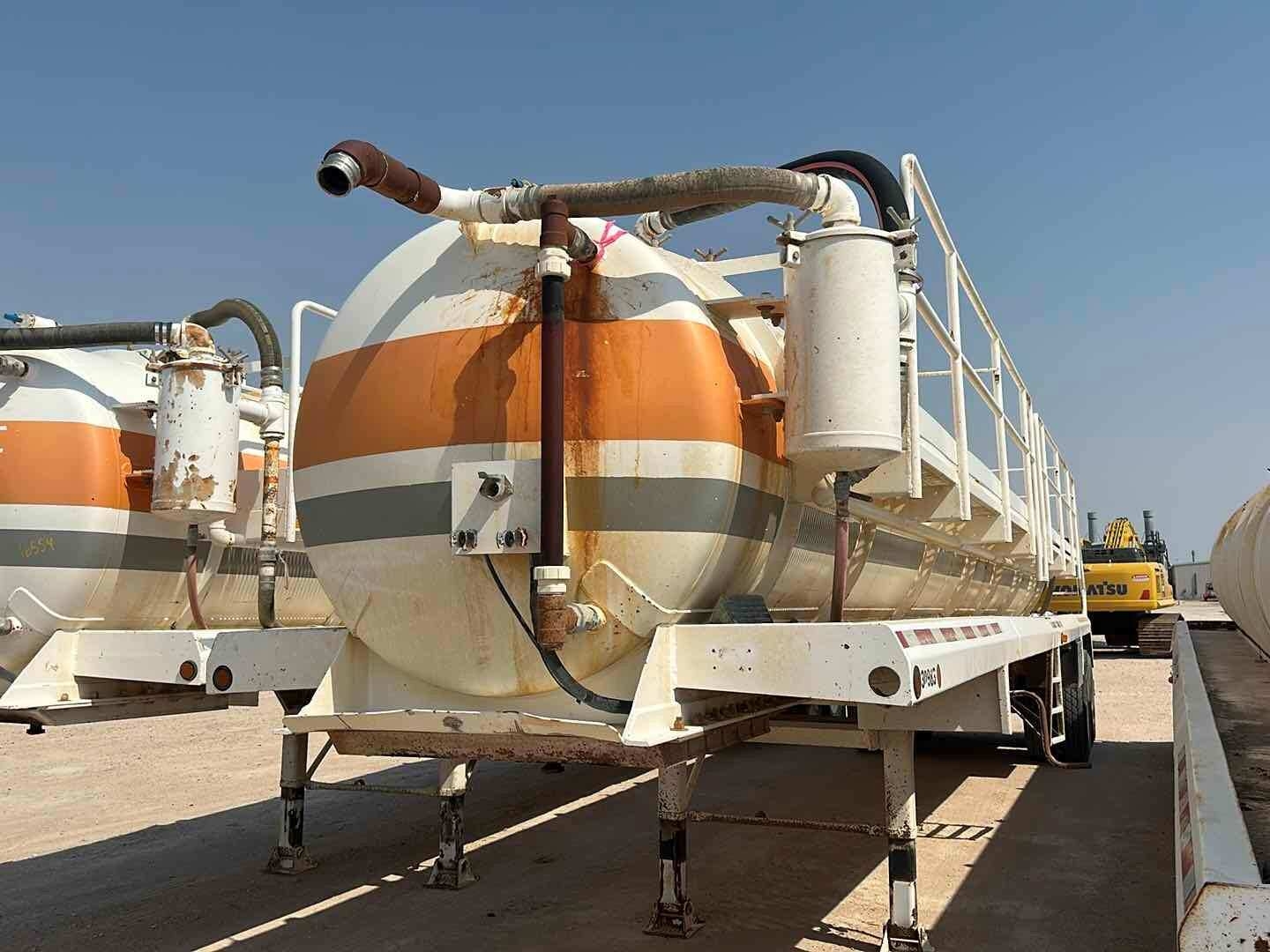 2009 DRAGON  130BBL VACUUM TRAILER (A53843)