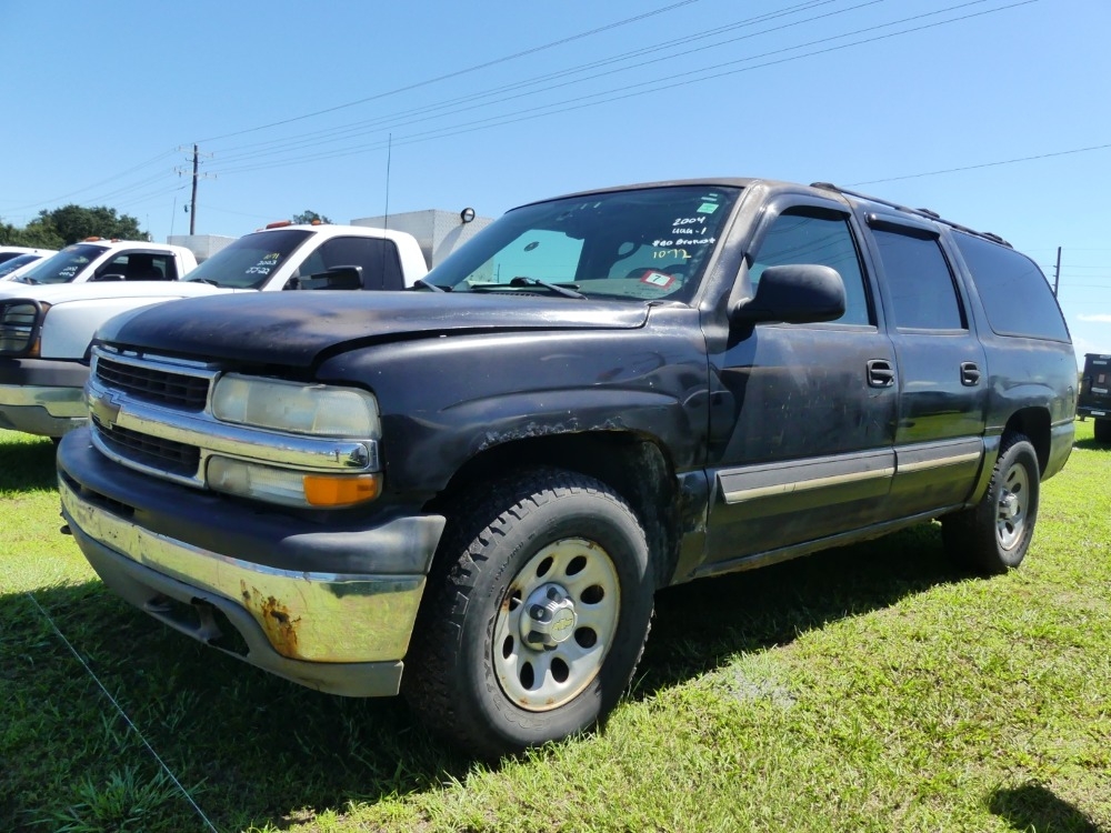 2004 Chevrolet Suburban (A50120)