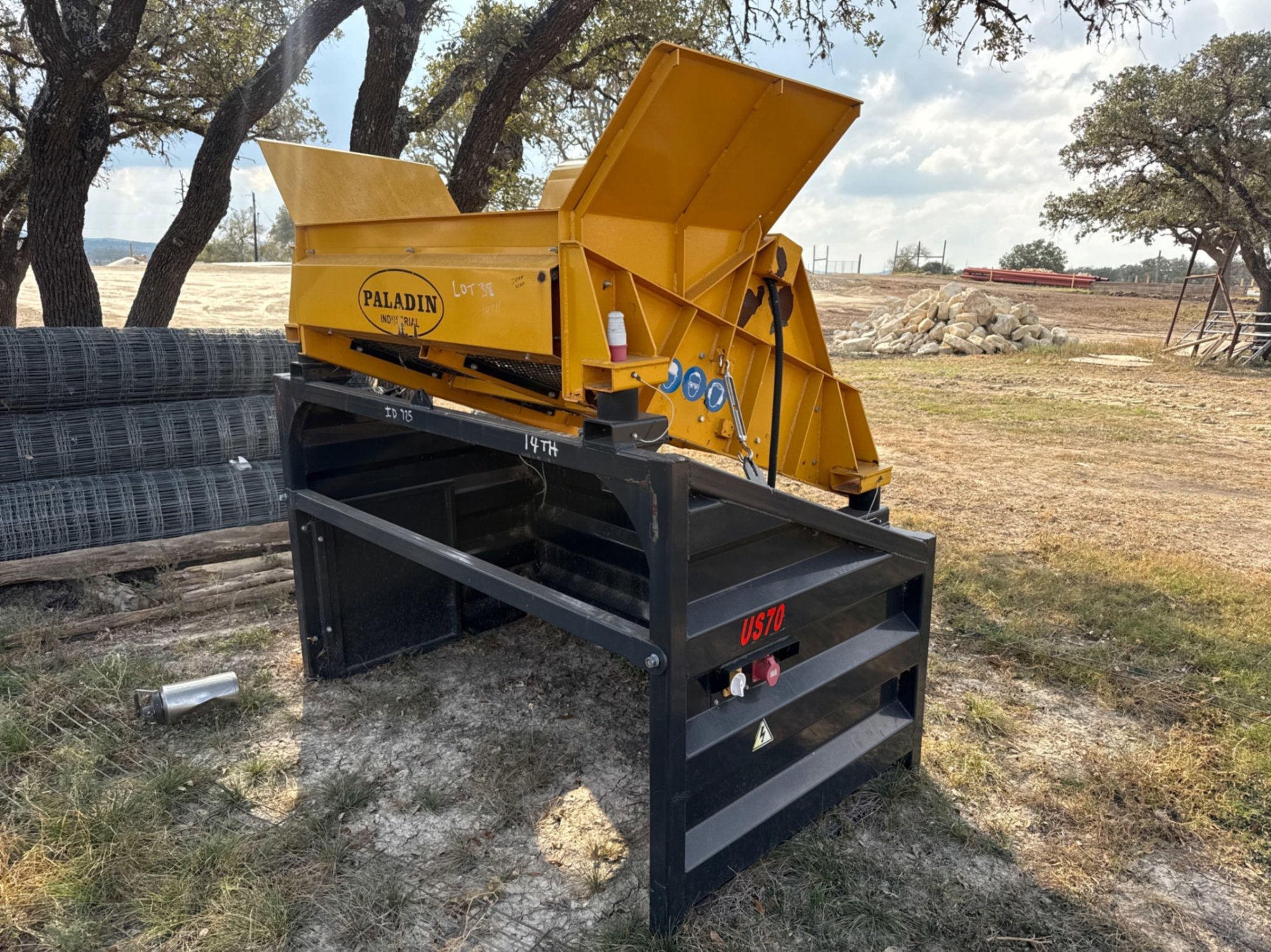 PALADIN INDUSTRIAL SCREENER (A58214)