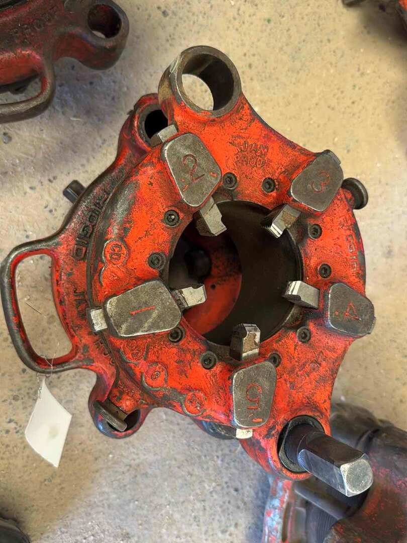 RIGID 141 PIPE THREADER (A53843)