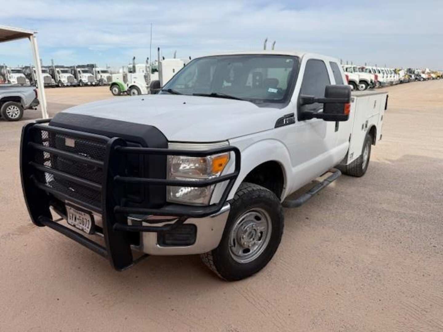 2014 FORD F-350 UTILITY BED (A58214)