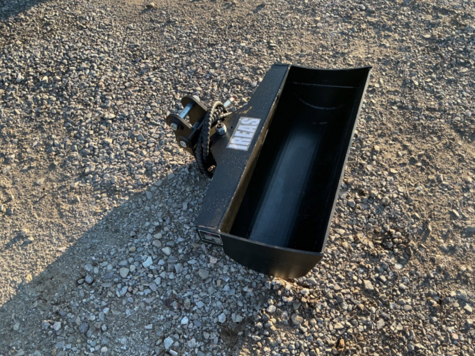 HYDRAULIC TILTING BUCKET FOR MINI EXCAVATOR (A58214)
