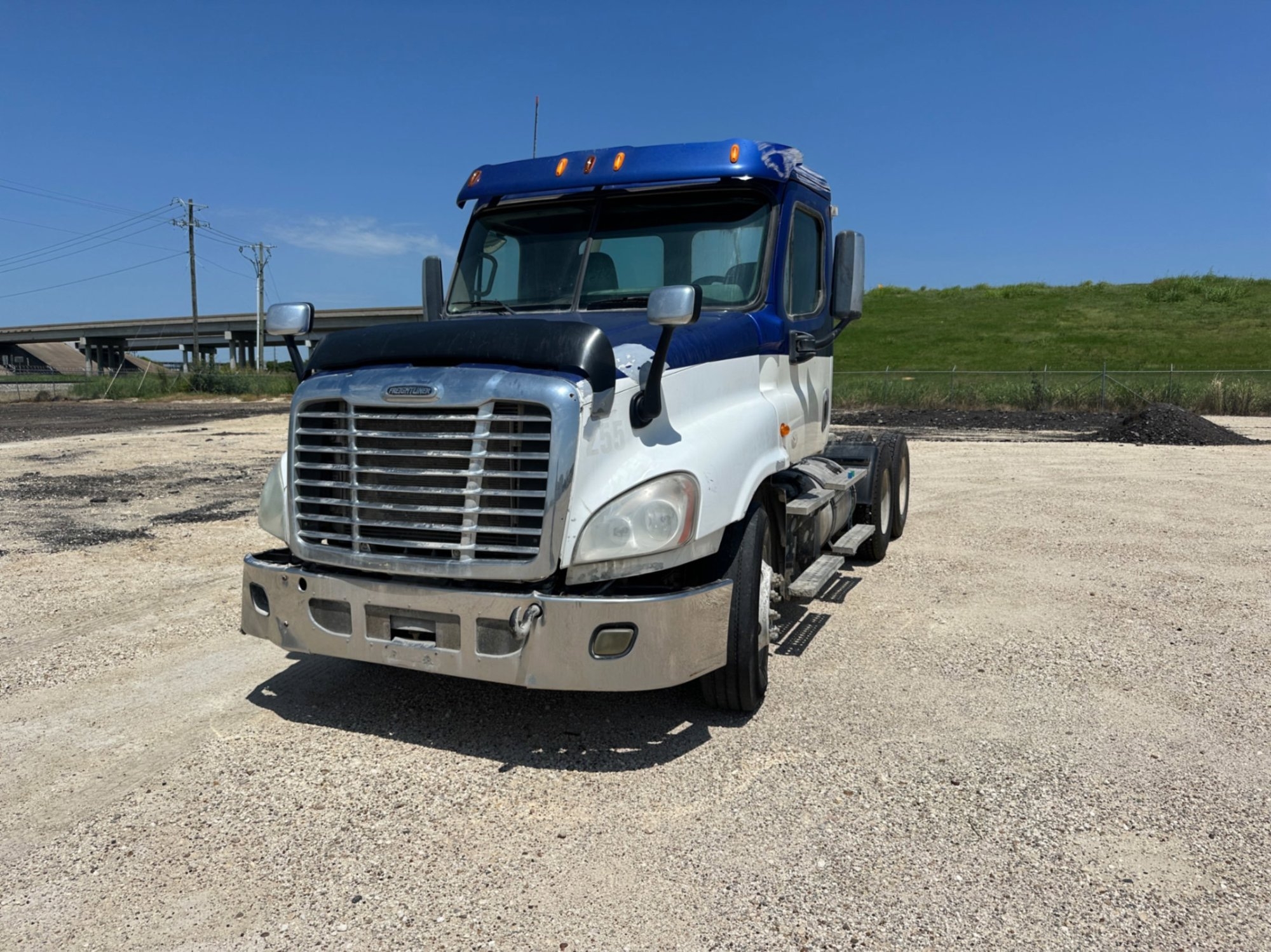 2013 FREIGHTLINER CASCADIA (A50854)