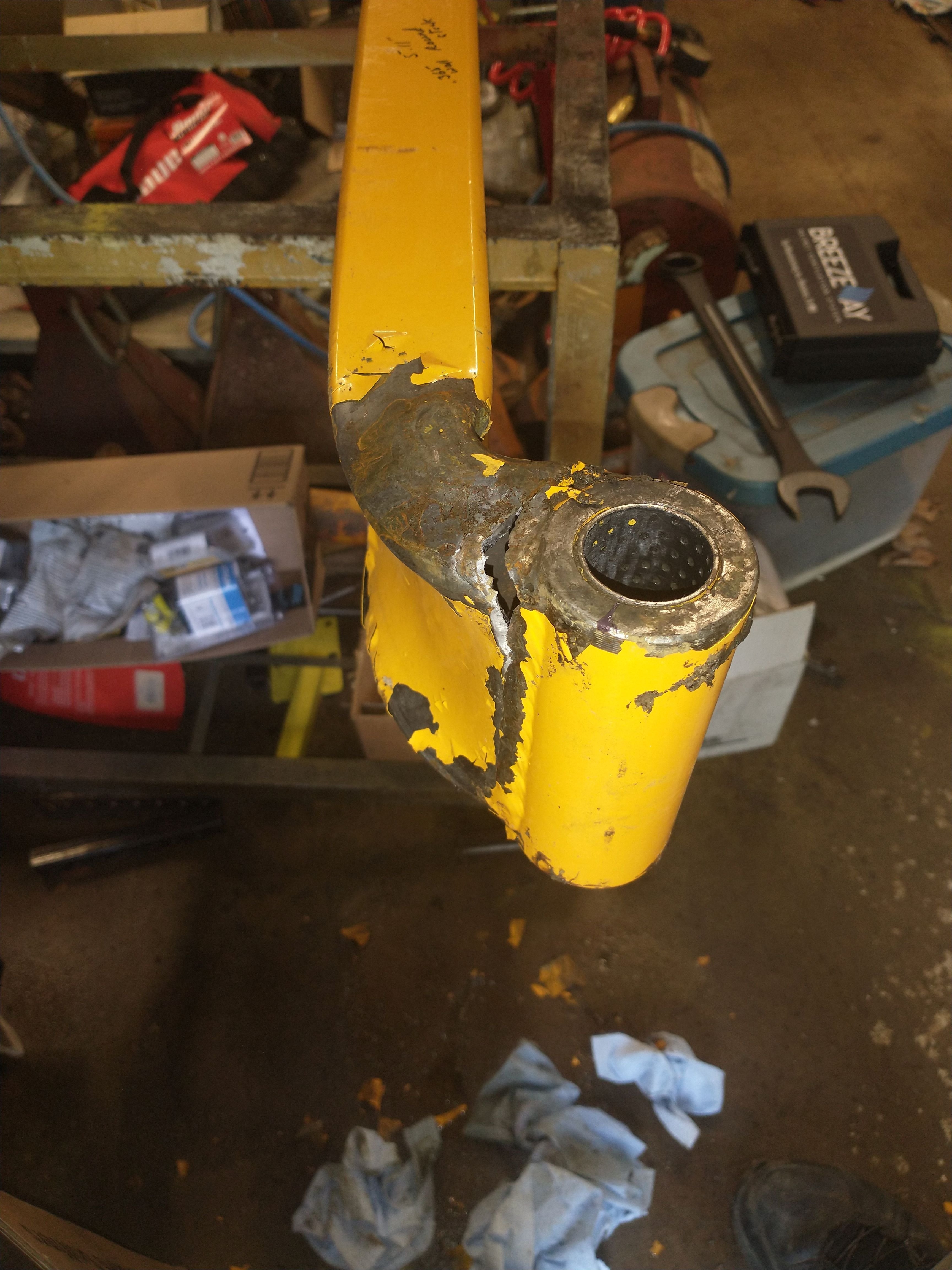 Damaged main beam 7B.jpg