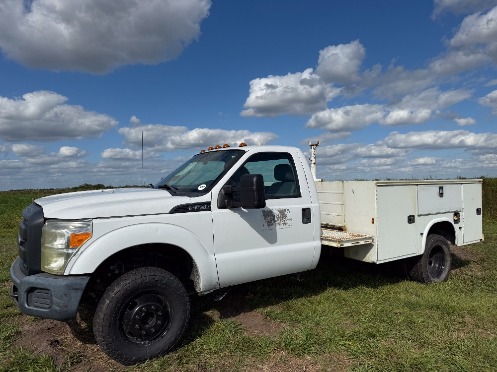 2016 Ford F-350XL (A57148)
