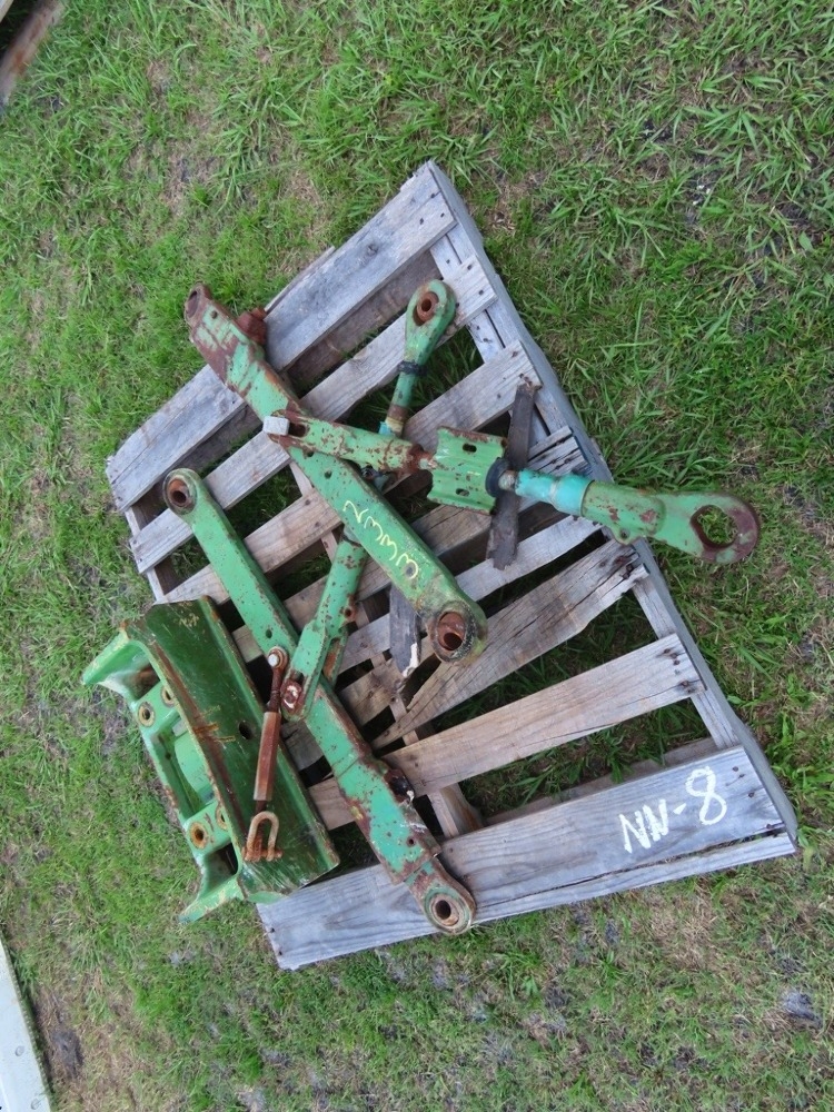 John Deere Lift Arms (A50121)
