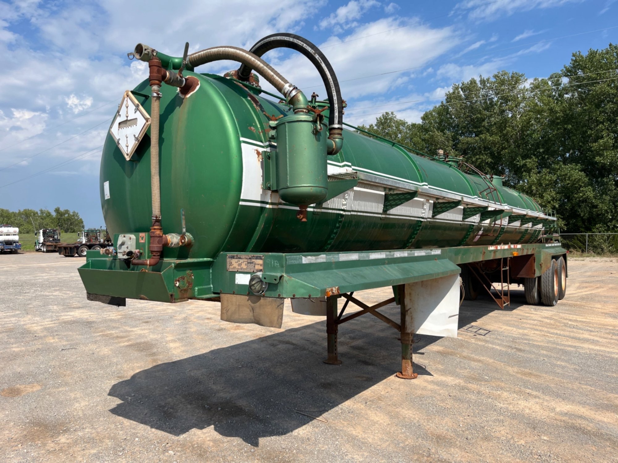 2005 V.E. ENTERISES 130 BBL STEEL VACUUM TRAILER (A53843)