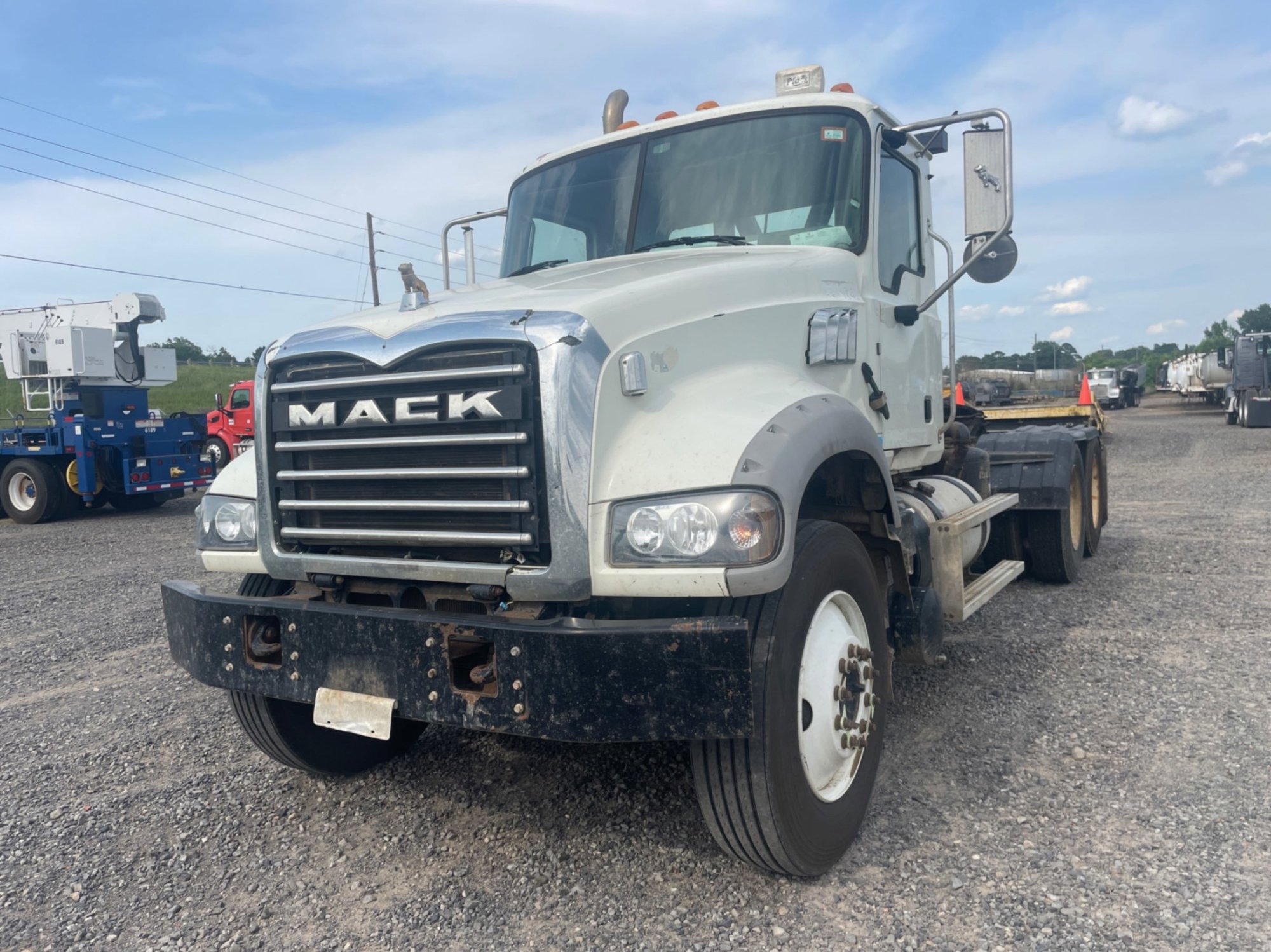 2015 MACK GU713 DAYCAB (A50854)
